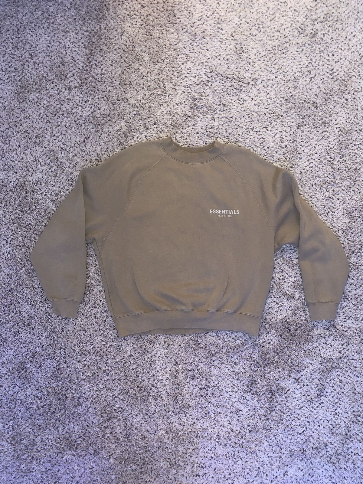 FOG ESSENTIALS Tan outlets Crewneck Sweatshirt Small