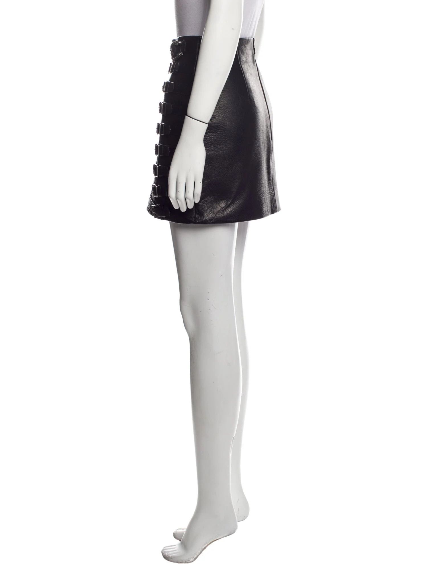 Gucci Gucci Resort 2017 Leather Mini Skirt Size 27" / US 4 / IT 40 - 3 Thumbnail