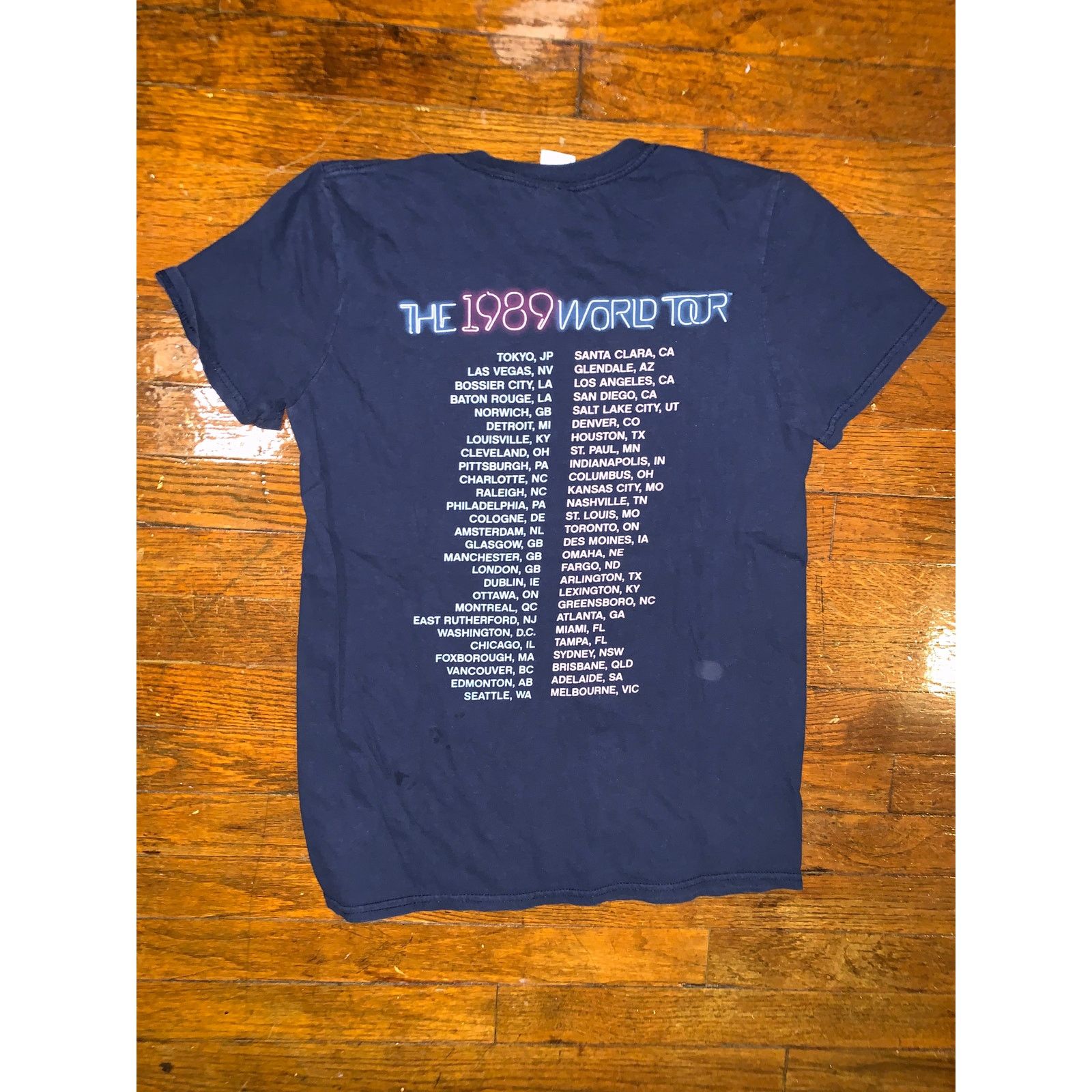 Band Tees × Gildan × Other Taylor Swift 1989 World Tour T Shirt Small Navy Blue Tour Size S / US 4 / IT 40 - 7 Thumbnail