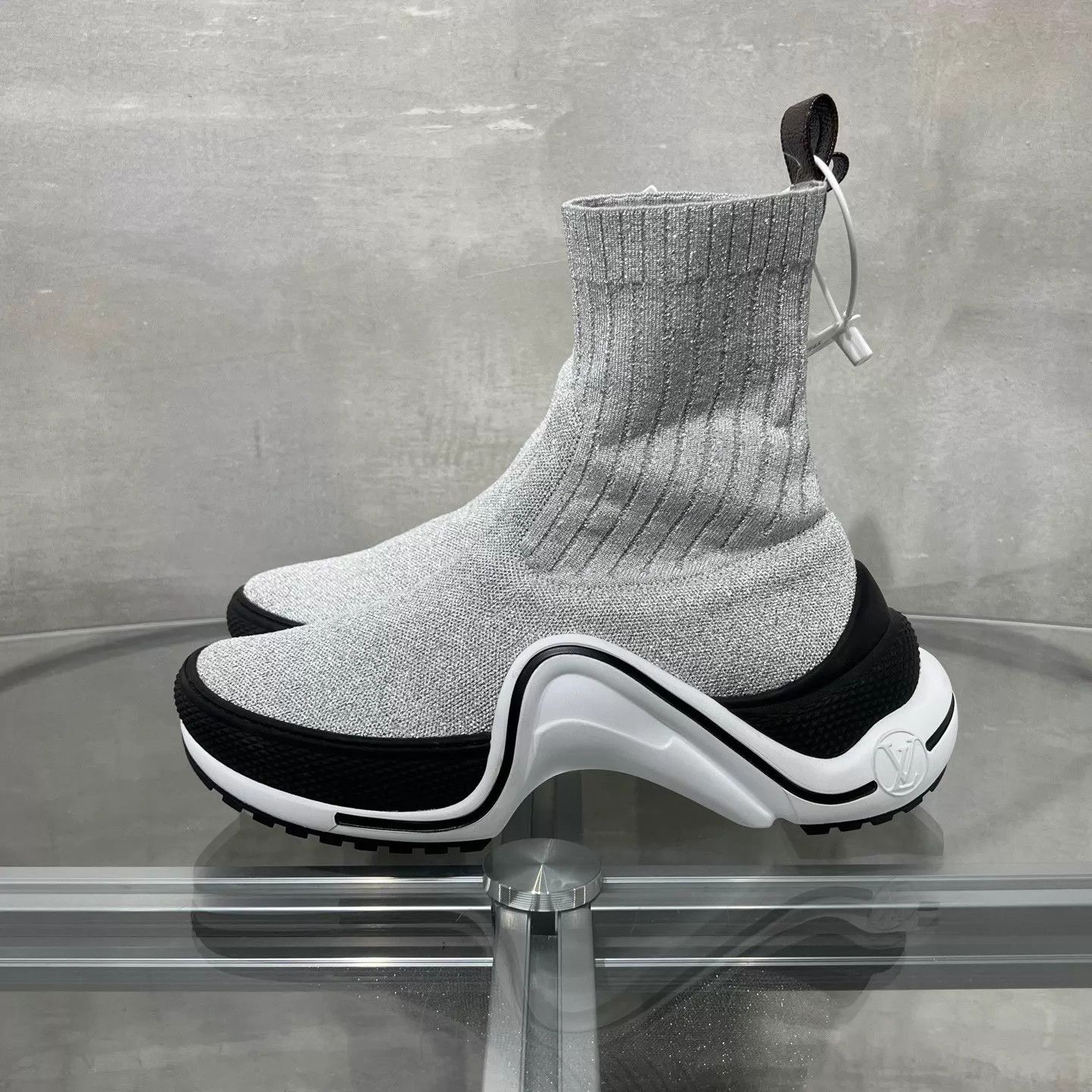 Louis Vuitton LV Archlight Wht Gry High-Top Sock Sneaker UK2/36 Size US 4.5 / IT 34.5 - 3 Thumbnail
