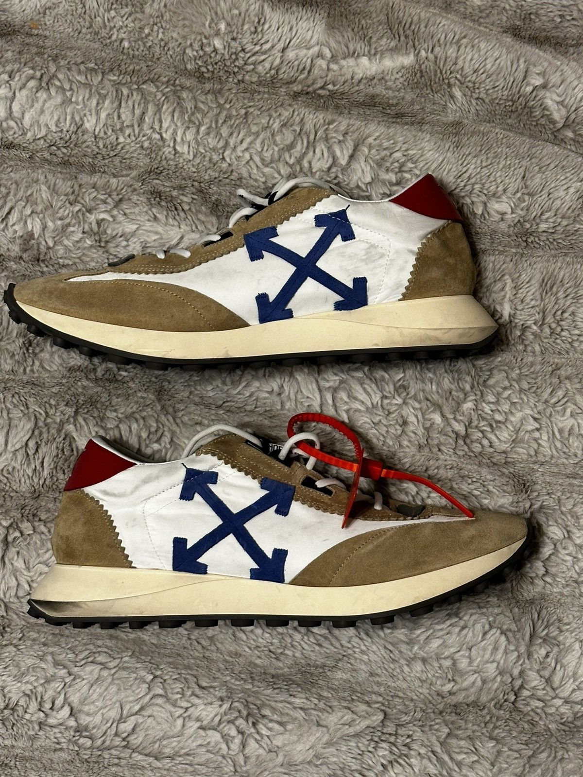 Off-White Off-White Running Sneakers Size US 10.5 / EU 43-44 - 1 Thumbnail