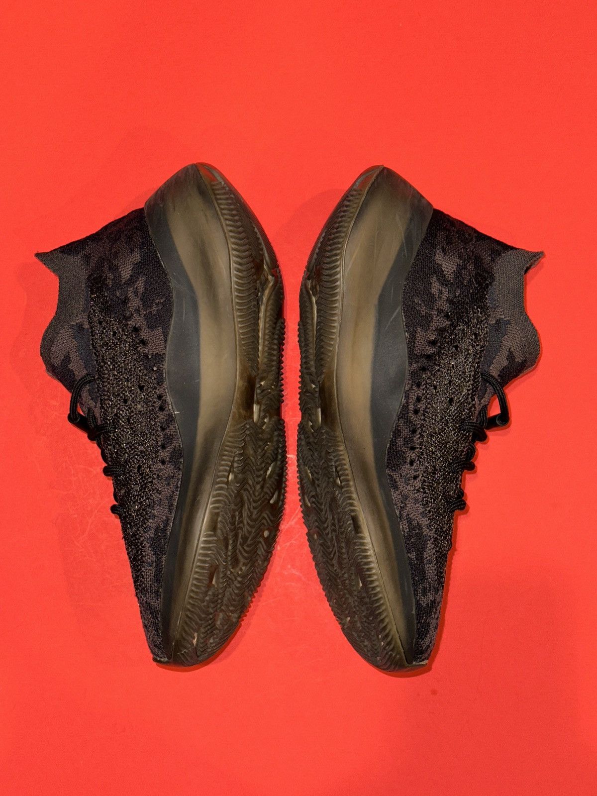 Adidas × Kanye West Adidas Yeezy Boost 380 Onyx Non-Reflective Sneaker Men’s 9 Size US 9 / EU 42 - 3 Thumbnail