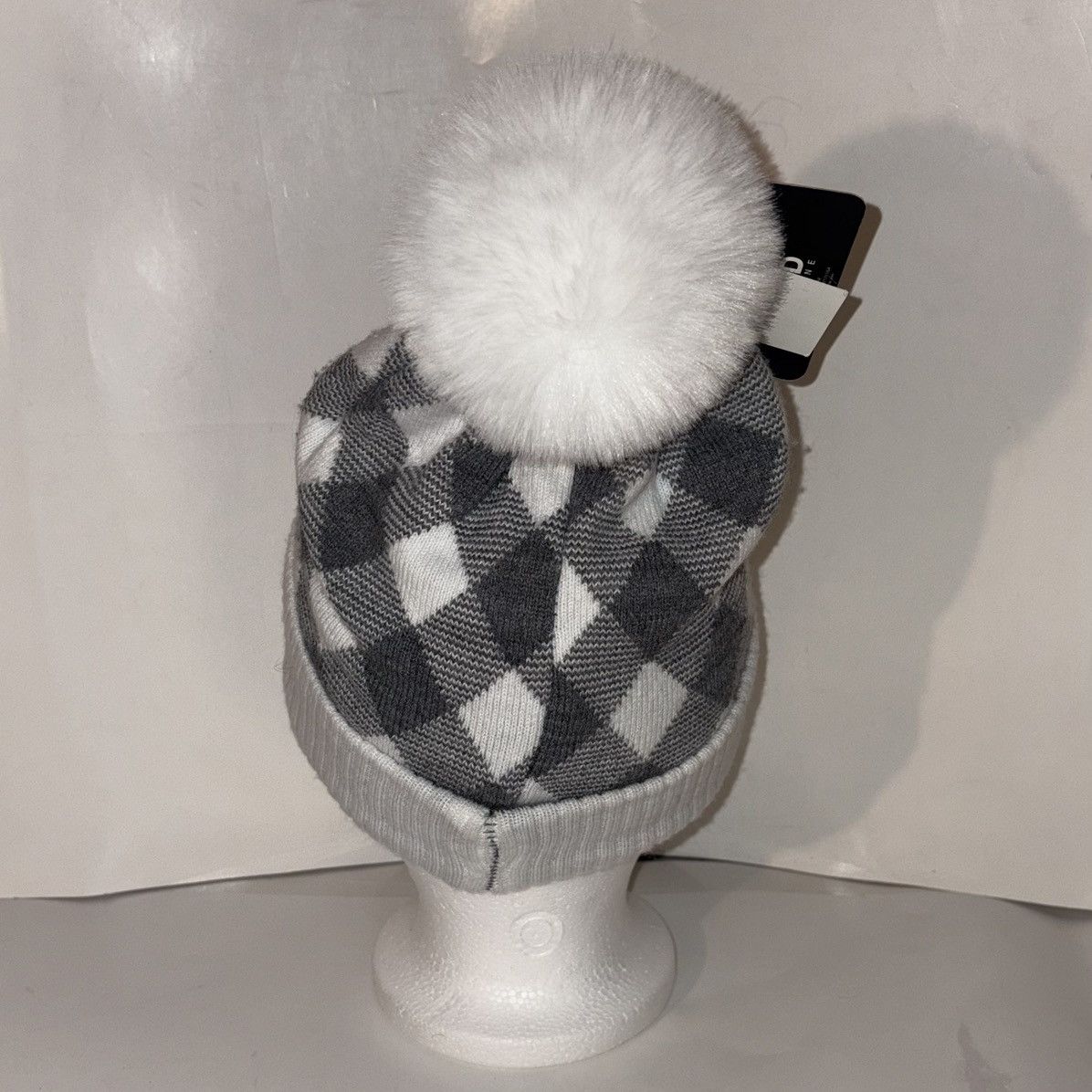 Mad Engine The Grinch Dr. Seuss MAD Engine Winter Toque Pom Beanie Hat Size ONE SIZE - 6 Thumbnail