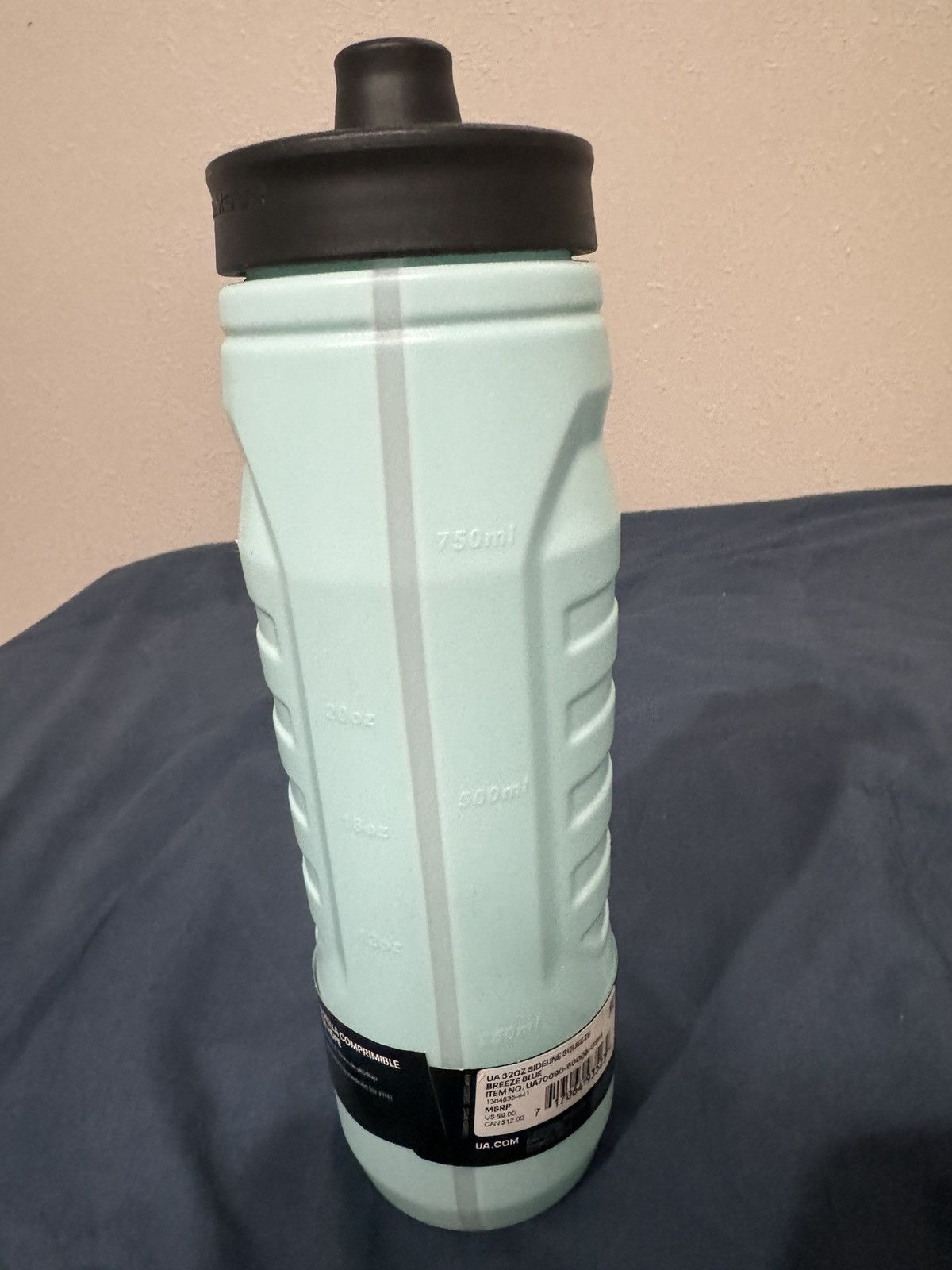 Under Armour New Under Armour Sideline Squeeze 32oz Water Bottle Size ONE SIZE - 2 Thumbnail