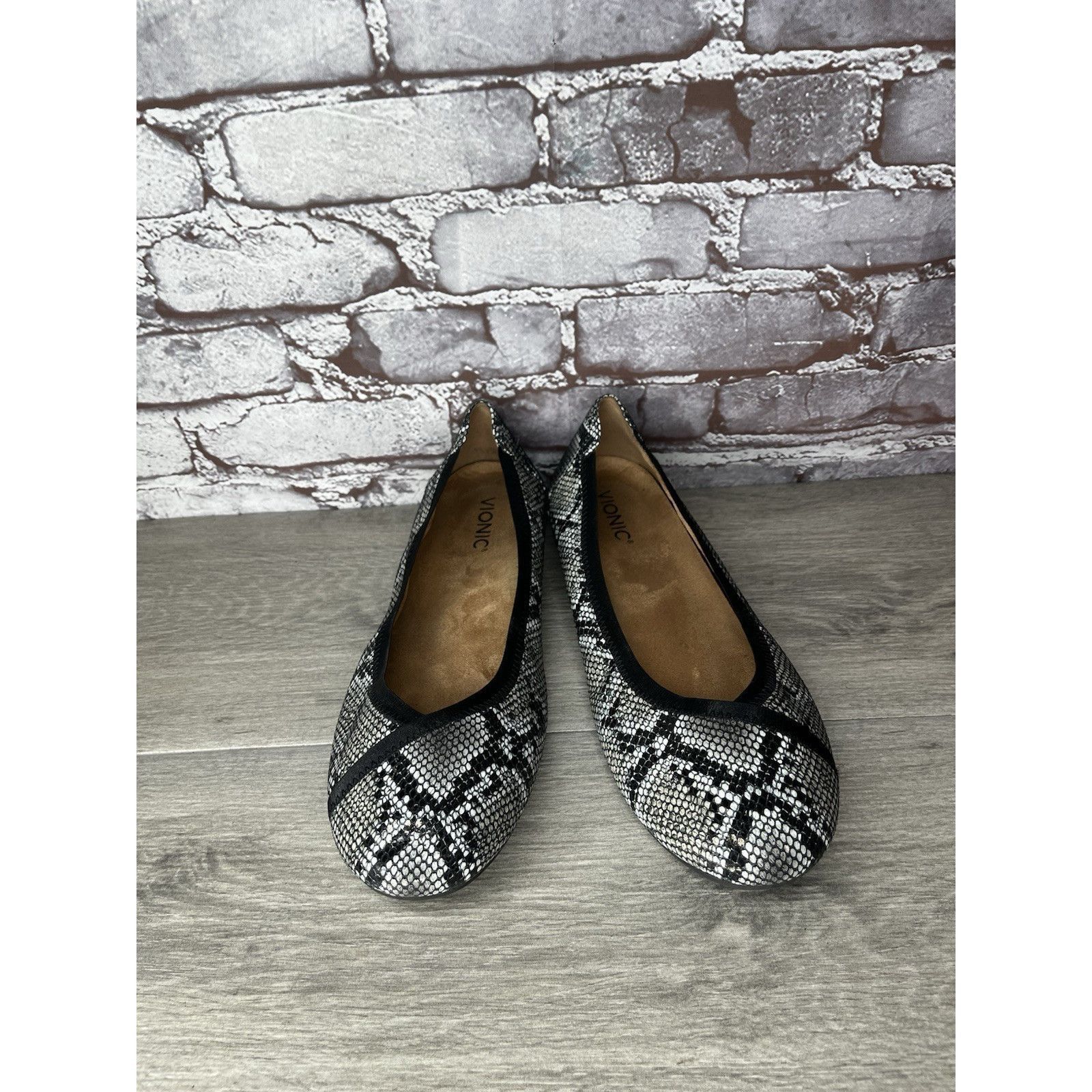 Etonic Vionic Carroll Snake Black White Ballet Slip On Flats Women Size US 11 / IT 41 - 6 Thumbnail