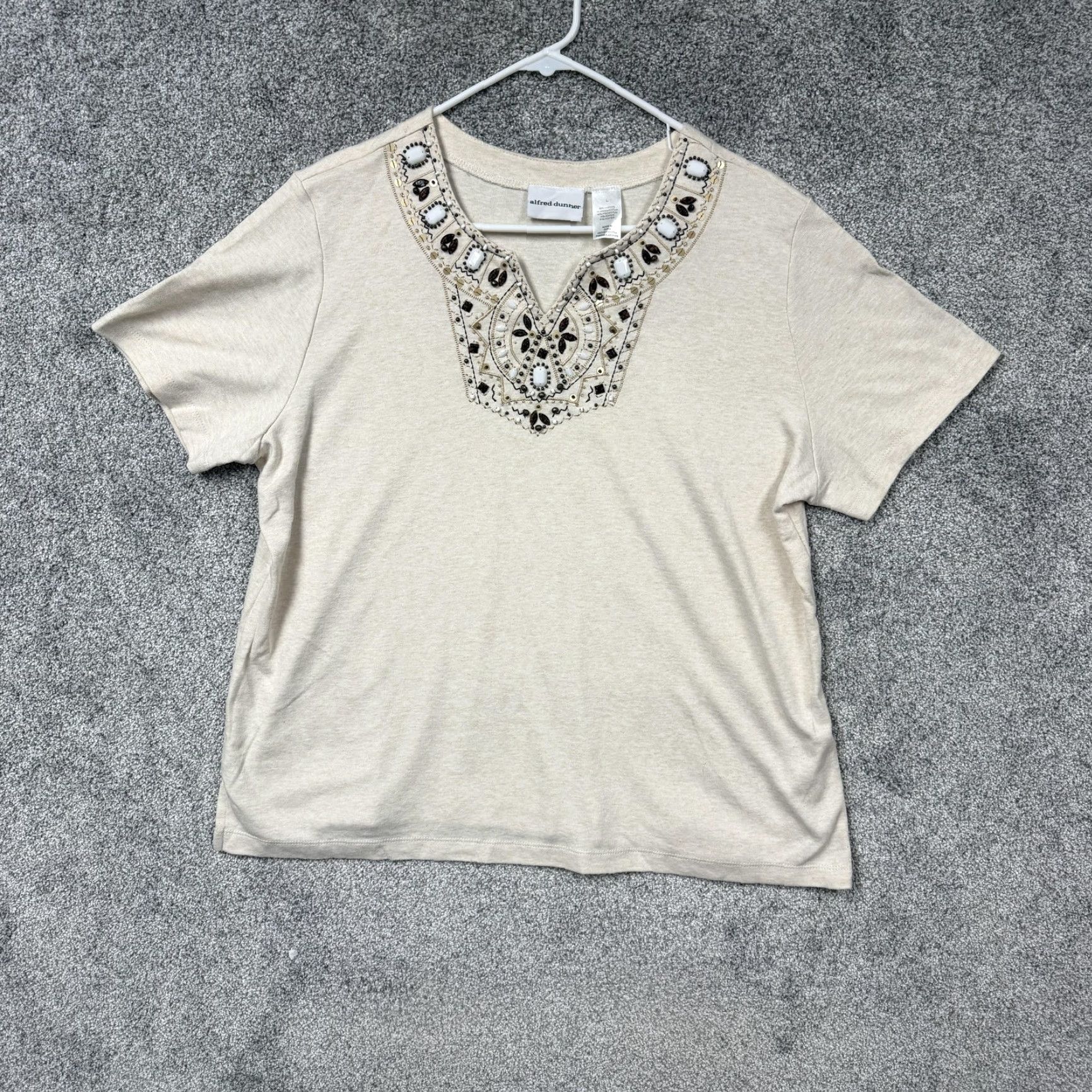 Vintage VINTAGE Alfred Dunner Top Womens L Beige Beaded Neck Embellished Boho Chic Grandmacore Size L / US 10 / IT 46 - 2 Thumbnail