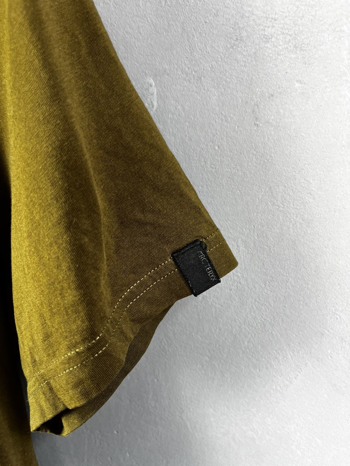 Arc'teryx Arcteryx t shirt size m Size US M / EU 48-50 / 2 - 3 Thumbnail