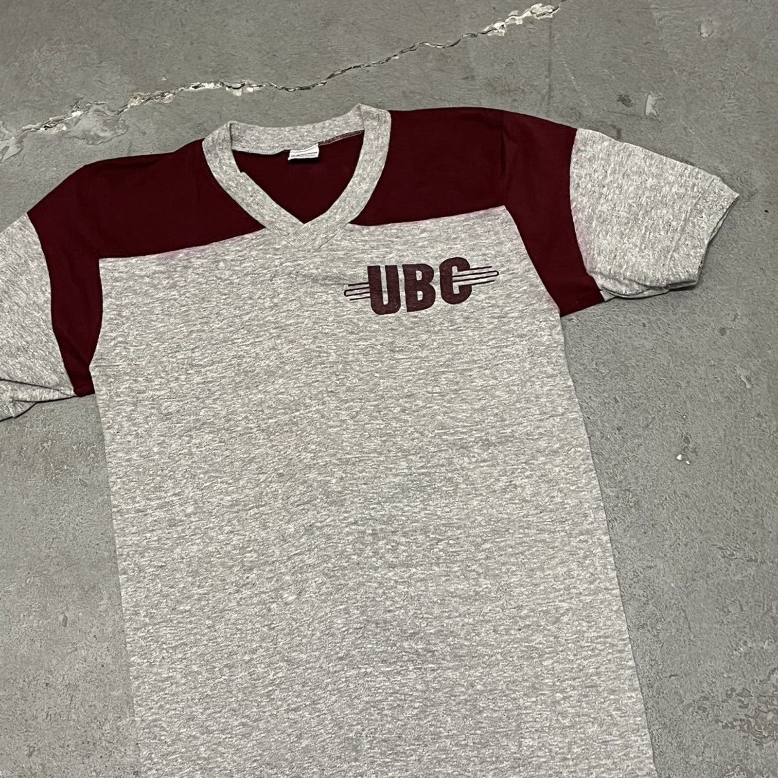 Champion × Vintage Vintage 1970’s Champion Blue Bar UBC Graphic T-shirt Small Size S / US 4 / IT 40 - 2 Thumbnail