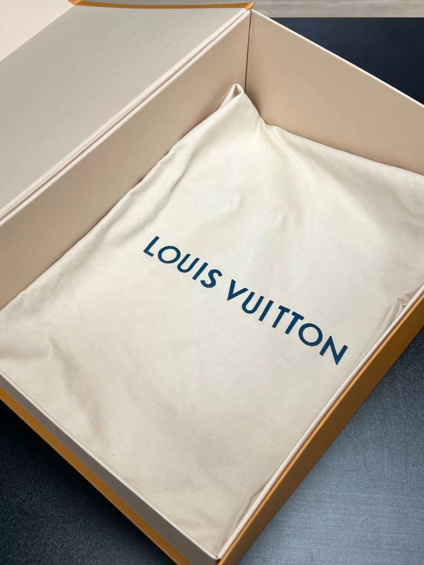 Louis Vuitton LV Stellar Denim Blue Low-Top Sneakers 39 Size US 8 / IT 38 - 9 Thumbnail