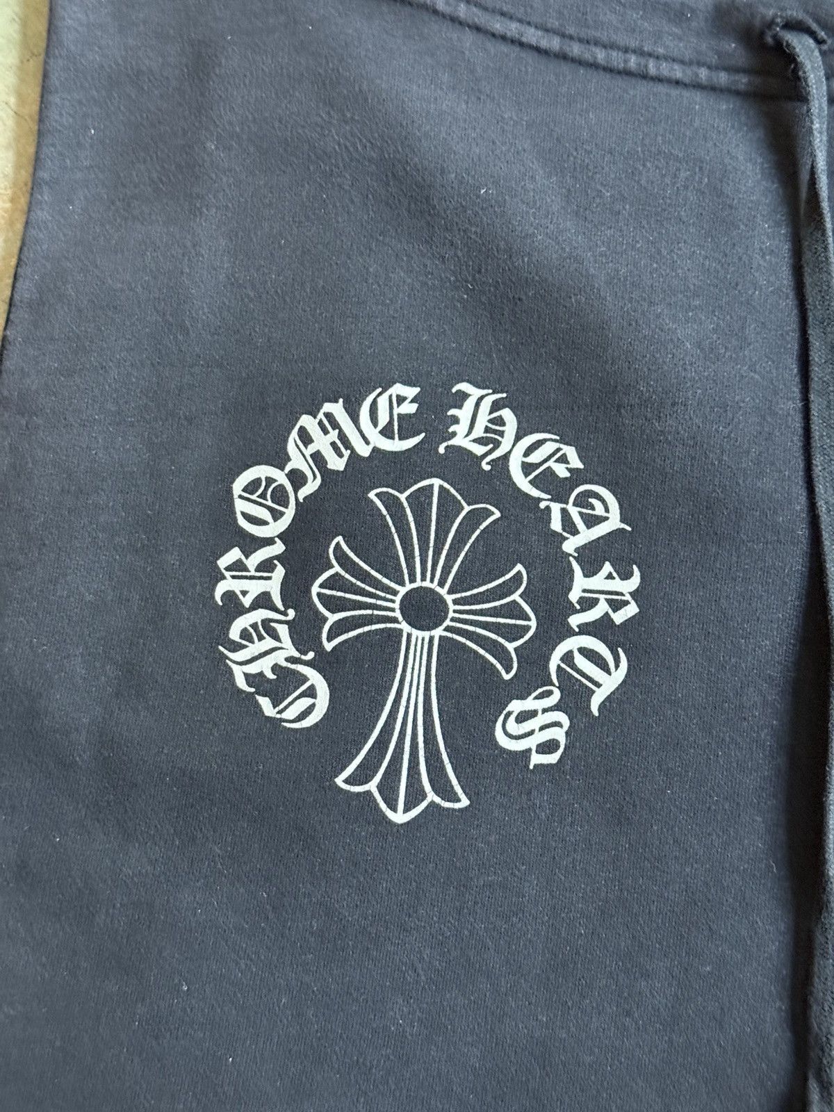Chrome Hearts Chrome Hearts Grey & Black vintage sweatpants Size US 36 / EU 52 - 11 Thumbnail