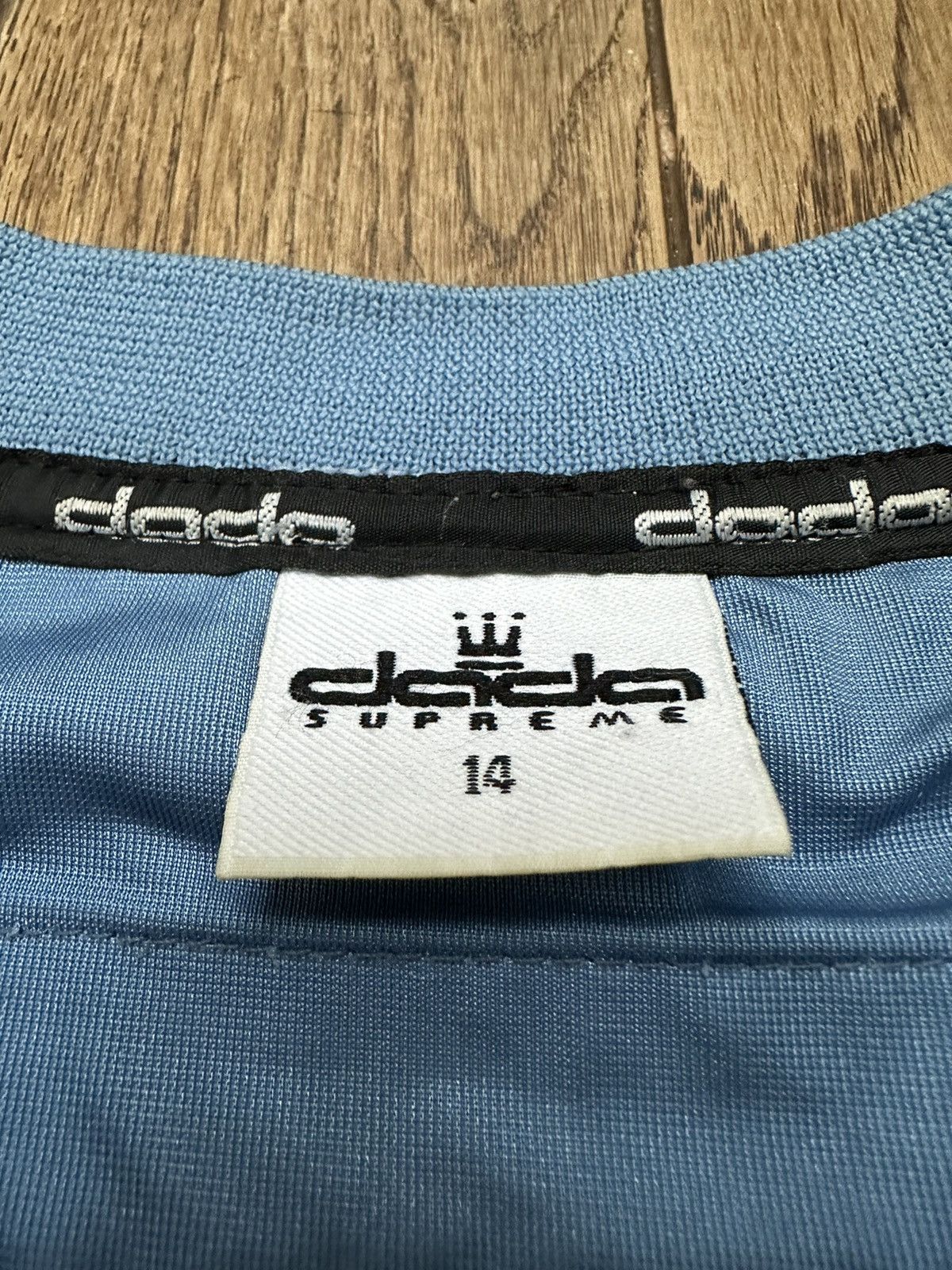 Vintage Vintage 90s Dada Supreme Jersey Shirt Hip Hop Streetwear Y2K Size US S / EU 44-46 / 1 - 16 Thumbnail