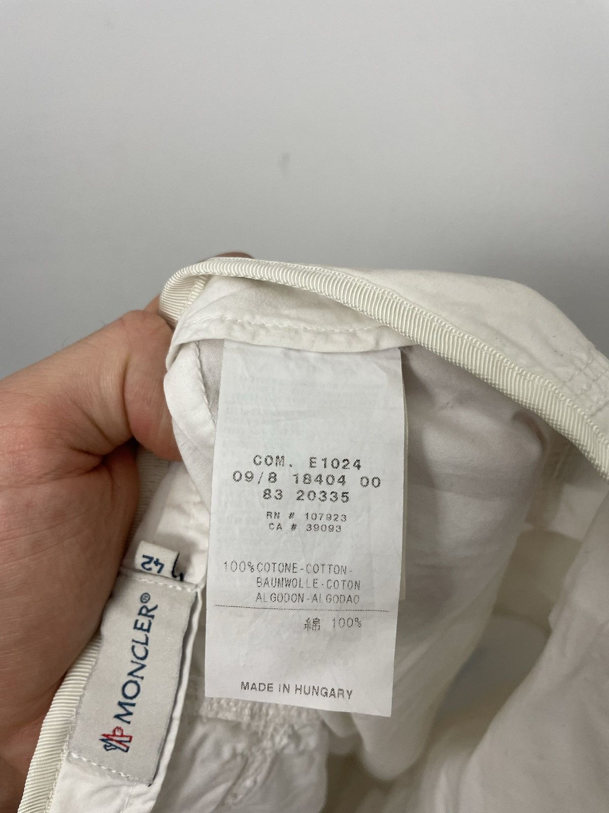 Moncler Moncler Women White Light Cotton Shorts Designer Luxury Y2k Size 28" / US 6 / IT 42 - 6 Thumbnail