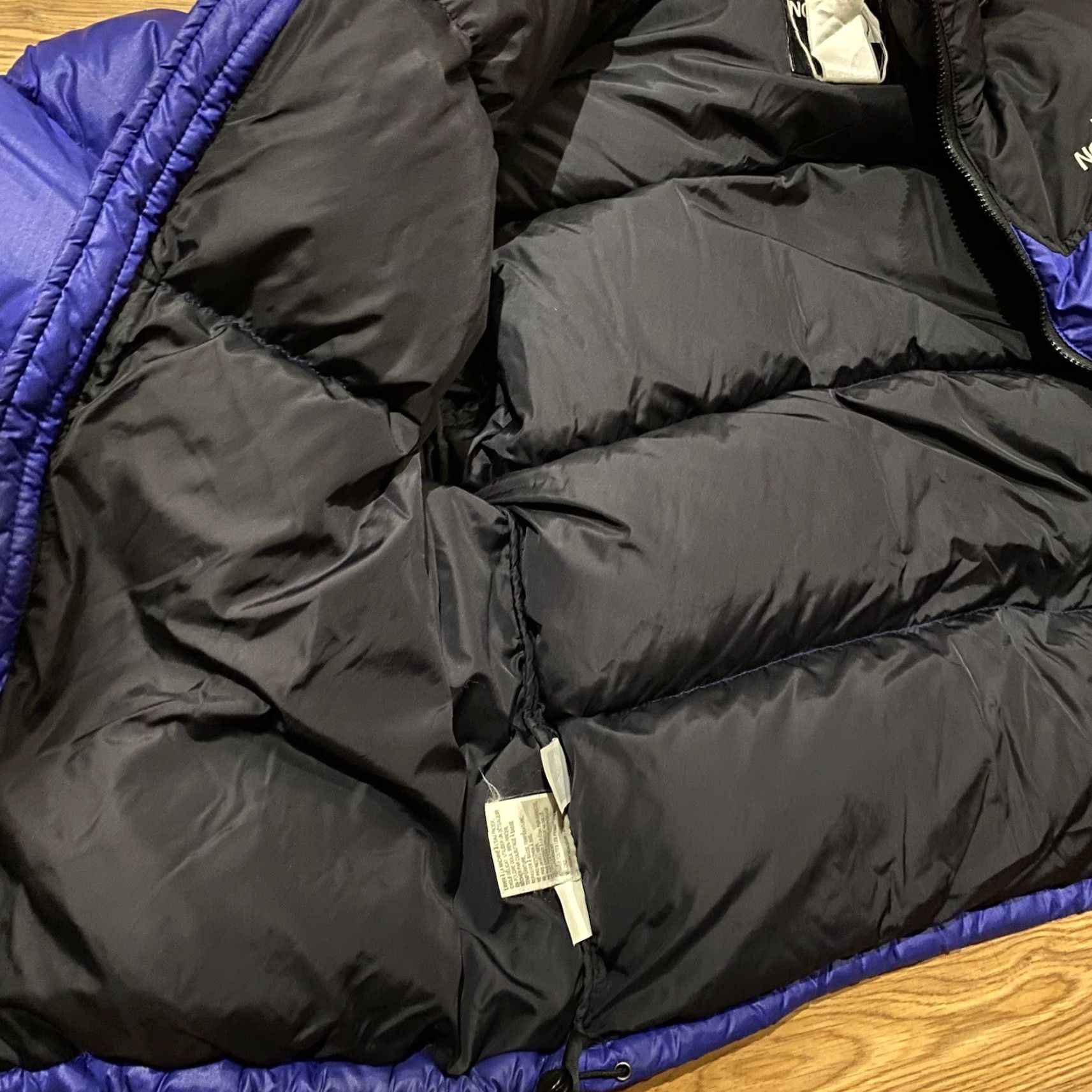 The North Face VINTAGE The North Face Nuptse Puffer Jacket Mens L Purple 700 Down Snowsports Snowboarding Full Zip Hooded NF Retro Size US L / EU 52-54 / 3 - 7 Thumbnail