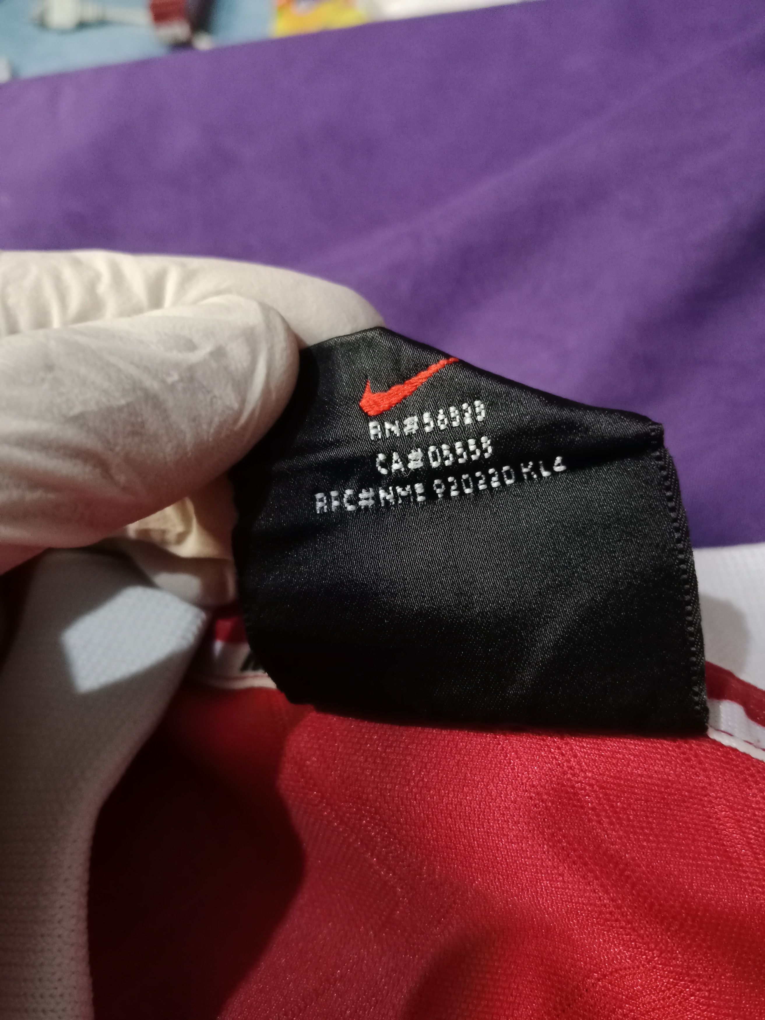 Nike Arsenal home 1996 (Bergkamp) Size US L / EU 52-54 / 3 - 7 Thumbnail