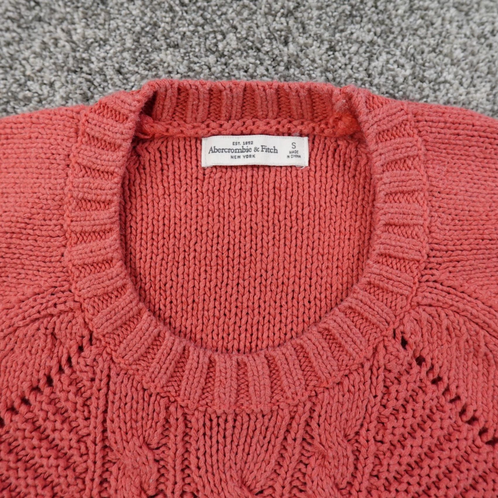 Abercrombie & Fitch Abercrombie & Fitch Sweater Womens S Pink Aran Knit Crewneck Pullover Size S / US 4 / IT 40 - 2 Thumbnail