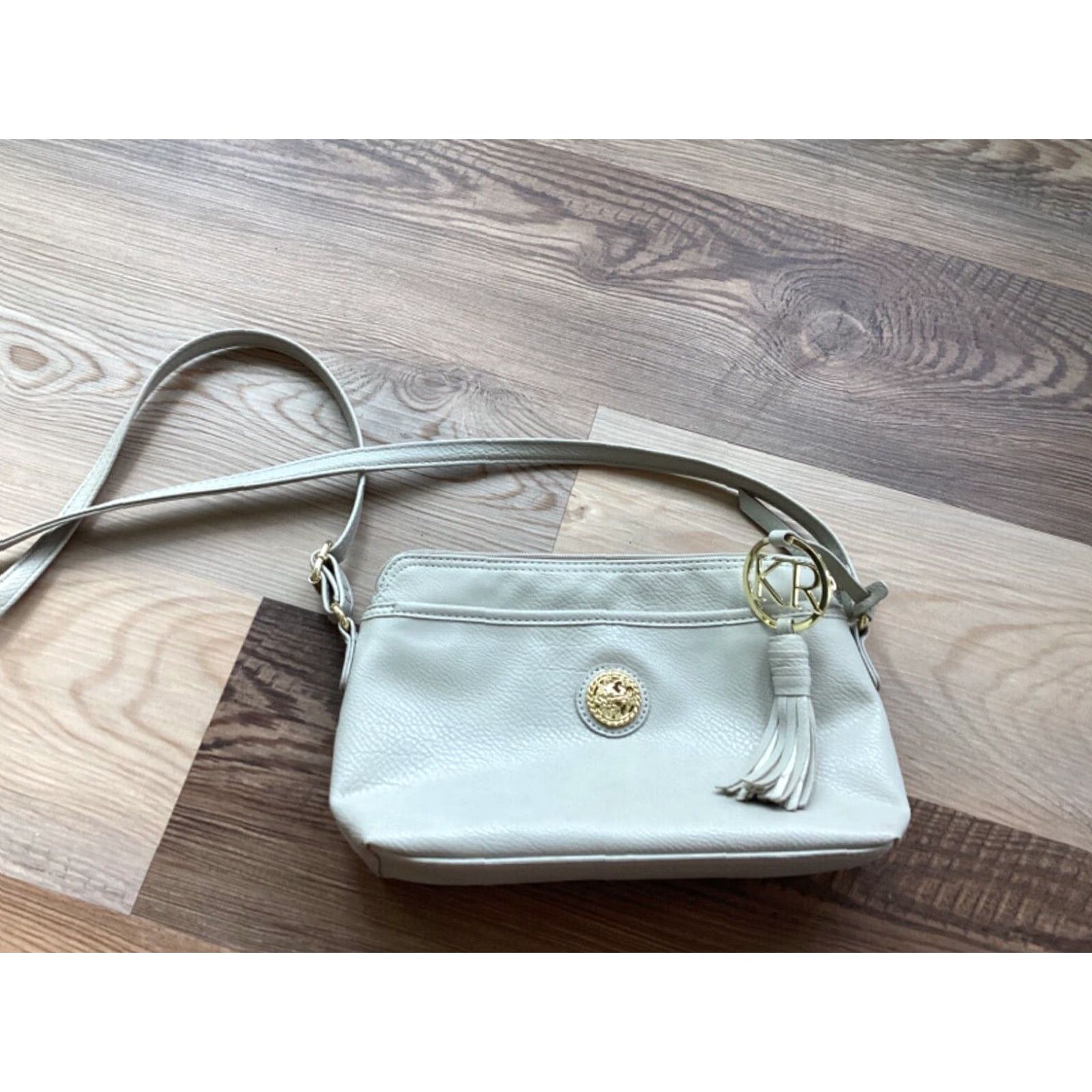 Vintage Kim Rogers Ivory Crossbody Purse Women Adjustable Strap Organizer Designer 8x8x3 Size ONE SIZE - 2 Thumbnail