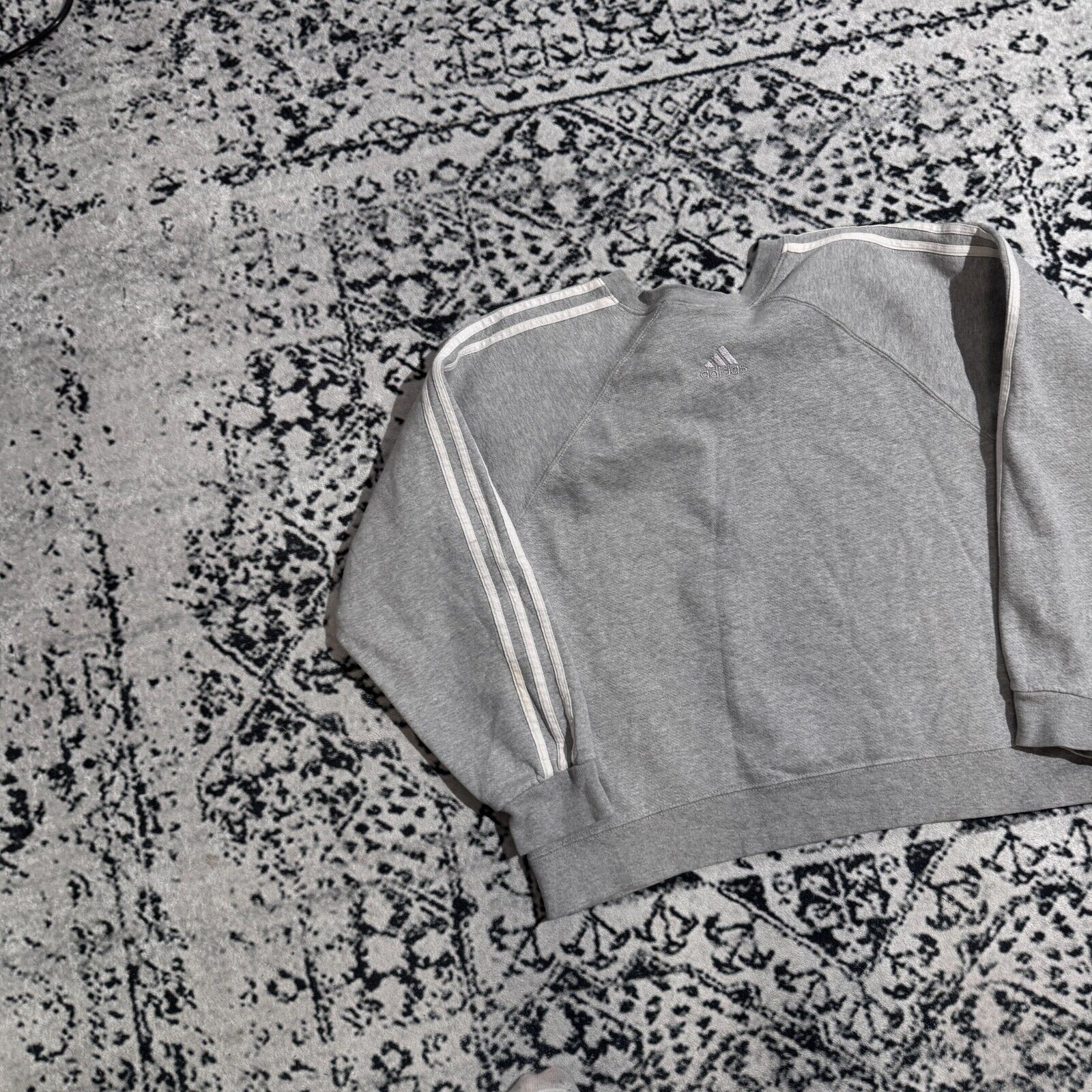 Adidas × Vintage Vintage Adidas Women's Gray Cotton Crewneck Size L Size US L / EU 52-54 / 3 - 9 Thumbnail