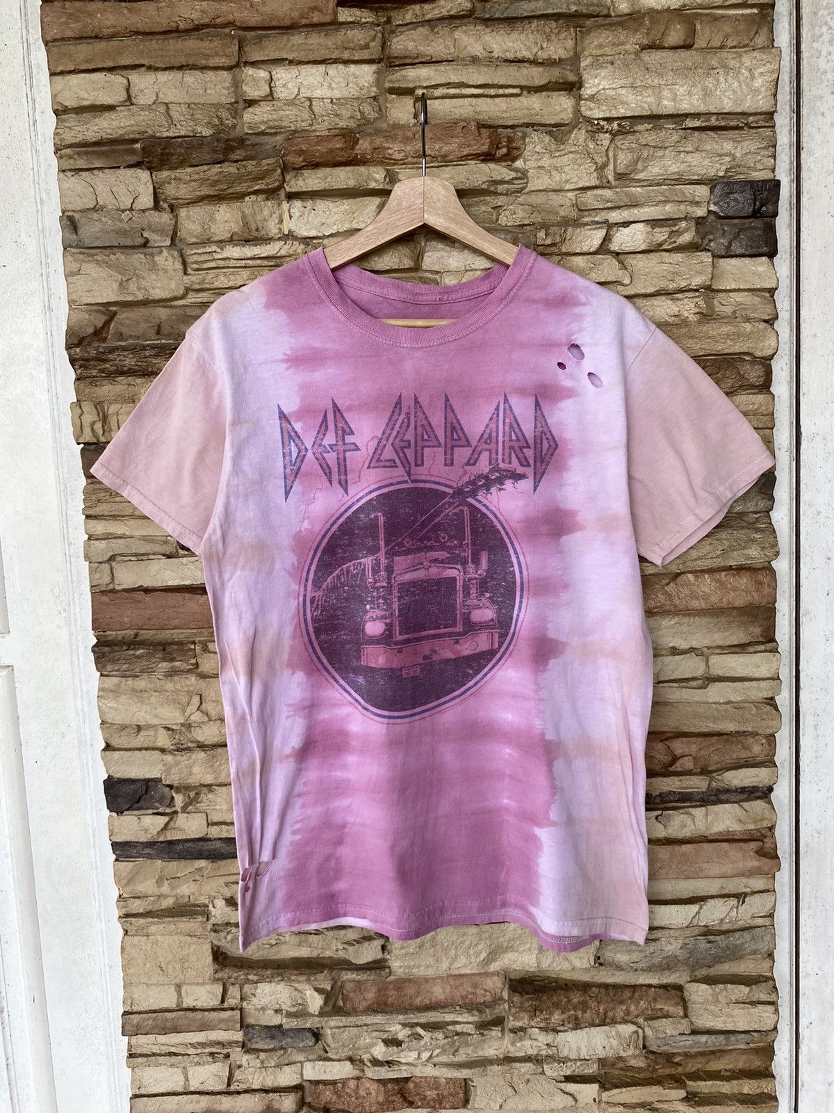 Vintage Distressed Def Leppard Tie Dye Band Tee Size US M / EU 48-50 / 2 - 1 Thumbnail