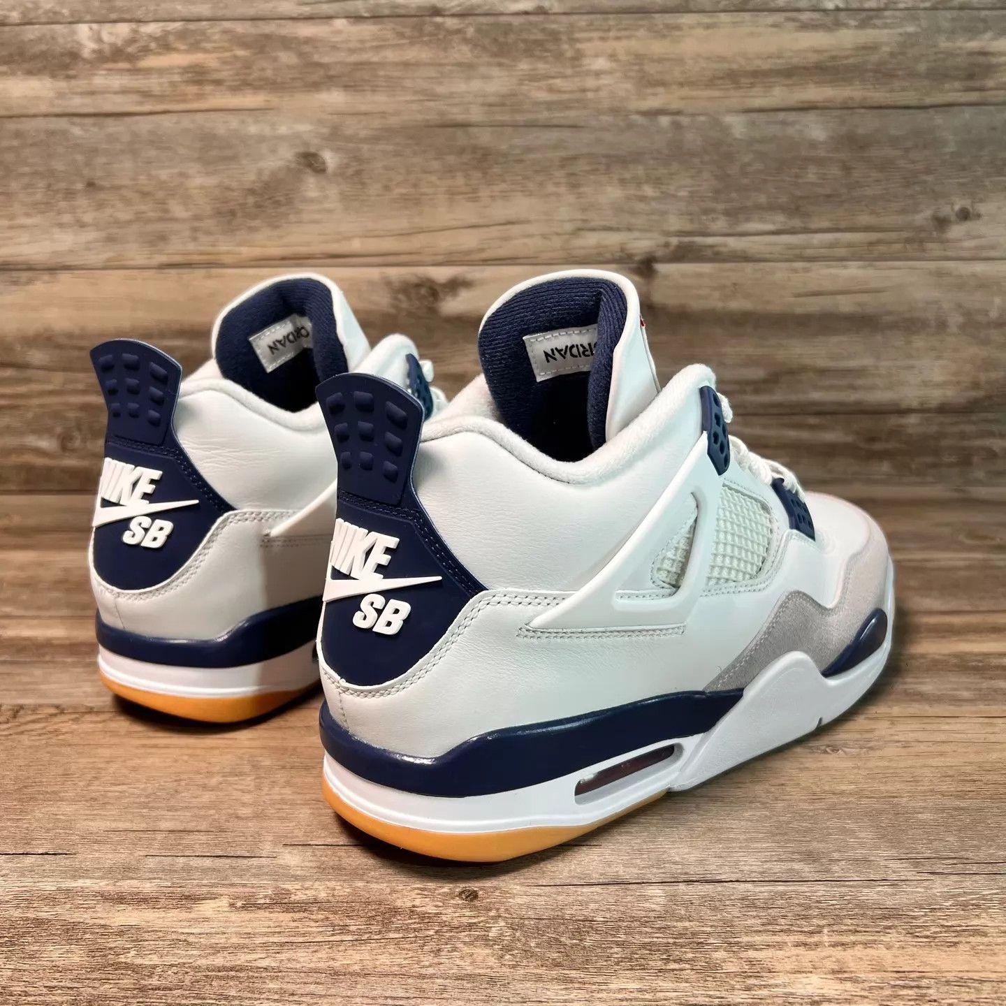 Nike Jordan x Nike SB AJ4 White/Navy 44 worn 1x DR5415-100 Size US 11 / EU 44 - 3 Thumbnail