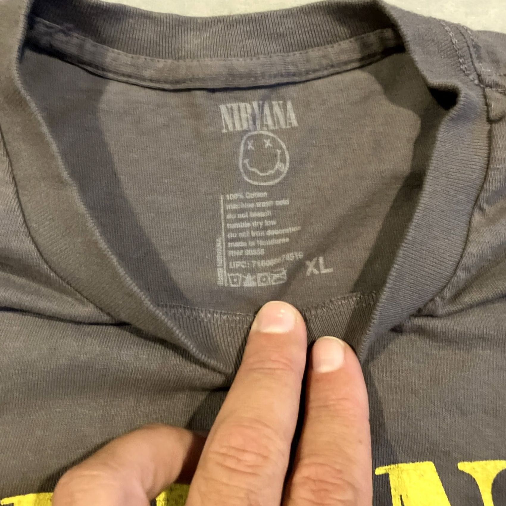 Logo 7 NIRVANA T-Shirt Graphic Print Logo Smiley Crew Neck XL Gray Men OFFICIAL Size US XL / EU 56 / 4 - 2 Thumbnail