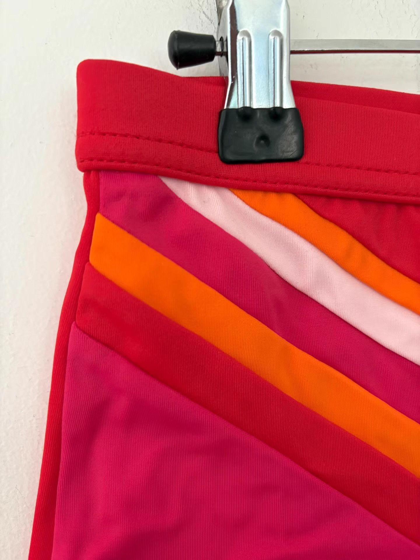 Versace Versace Men's Square-Cut Swim Trunks Ｑ21 Size US 36 / EU 52 - 2 Thumbnail