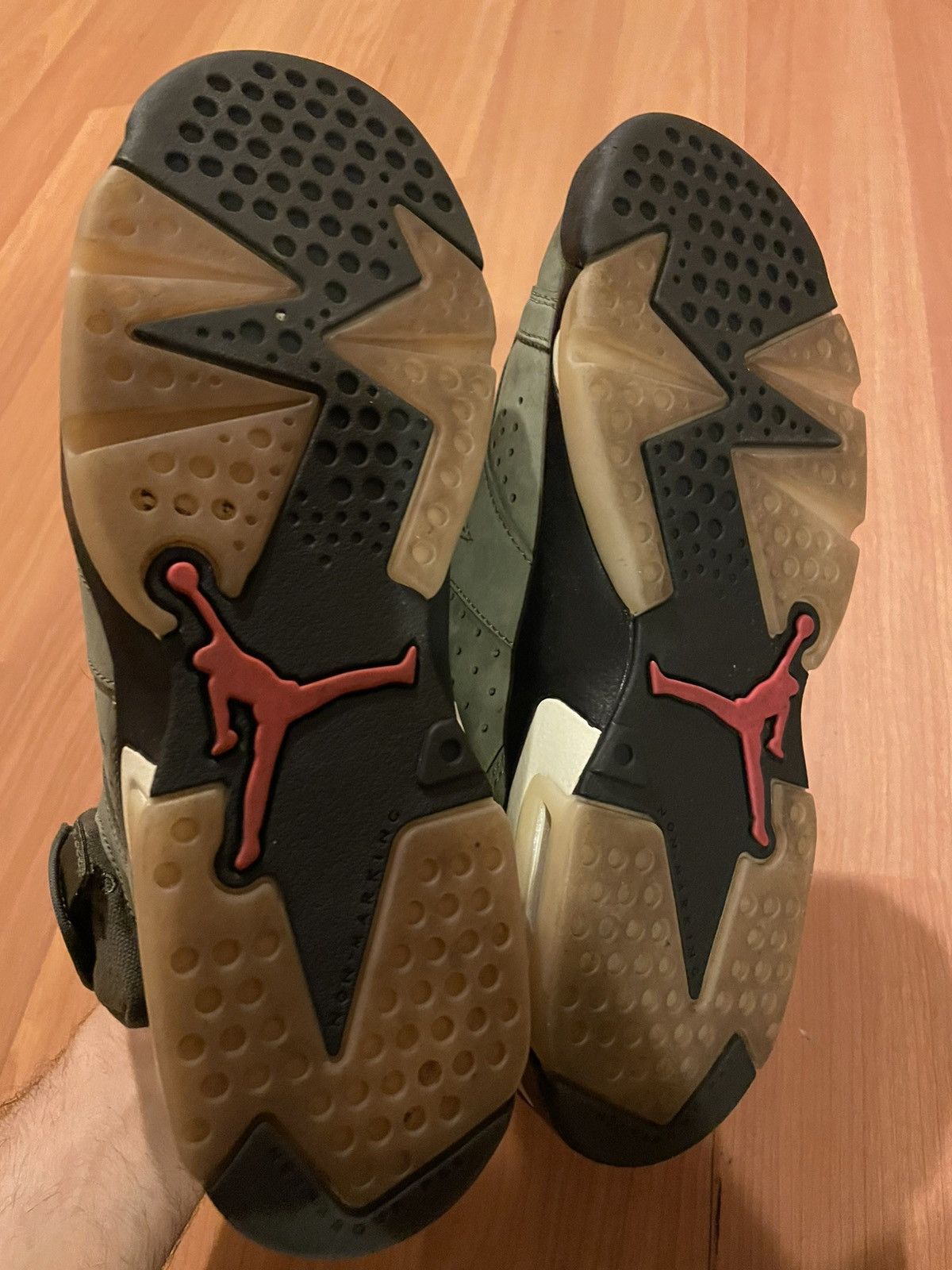 Jordan Brand × Travis Scott Jordan 6 Travis Scott Size US 7 / EU 40 - 4 Thumbnail
