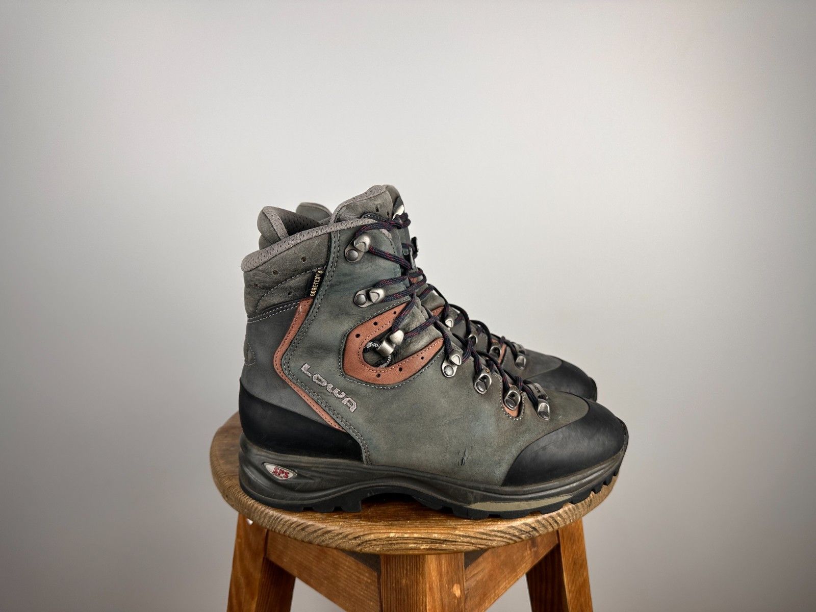 Lowa Albula GTX Boots Gore Tex Blue Size US7.5 UK6 EUR39.5