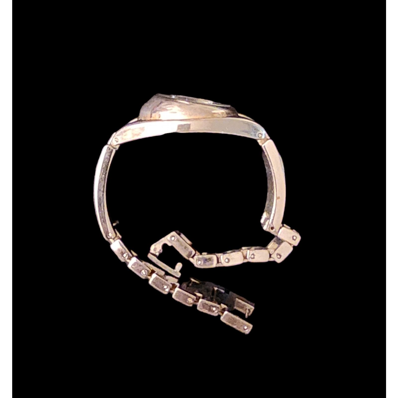 Yukon Outfitters Vintage Yukon ladies wristwatch silver Size ONE SIZE - 6 Thumbnail