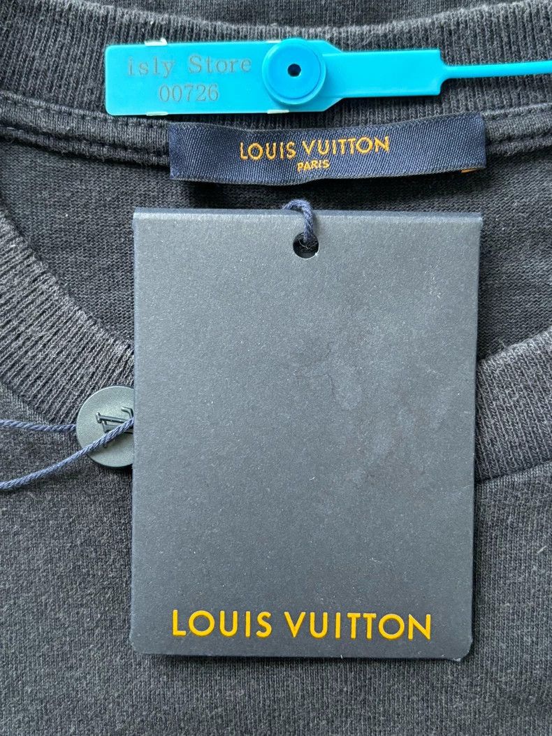 Louis Vuitton Louis Vuitton Dark blue vines embroidered logo short sleev Size US M / EU 48-50 / 2 - 3 Thumbnail