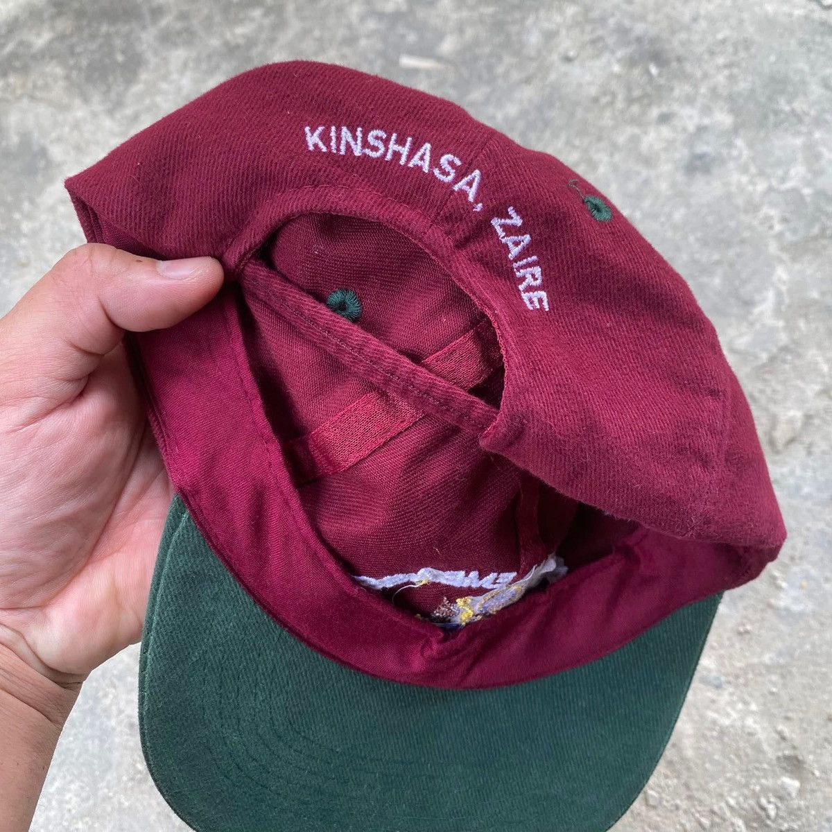 Vintage RARE ‼️ American Embassy Size ONE SIZE - 3 Thumbnail