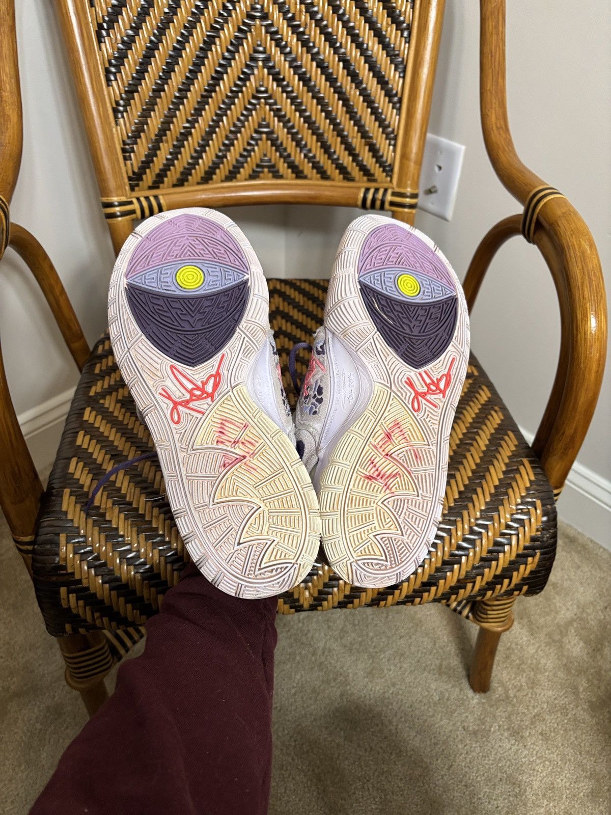 Nike Nike Kyrie 6 Asia Irving Barely Grape CD5031-500 Size US 10 / EU 43 - 6 Thumbnail