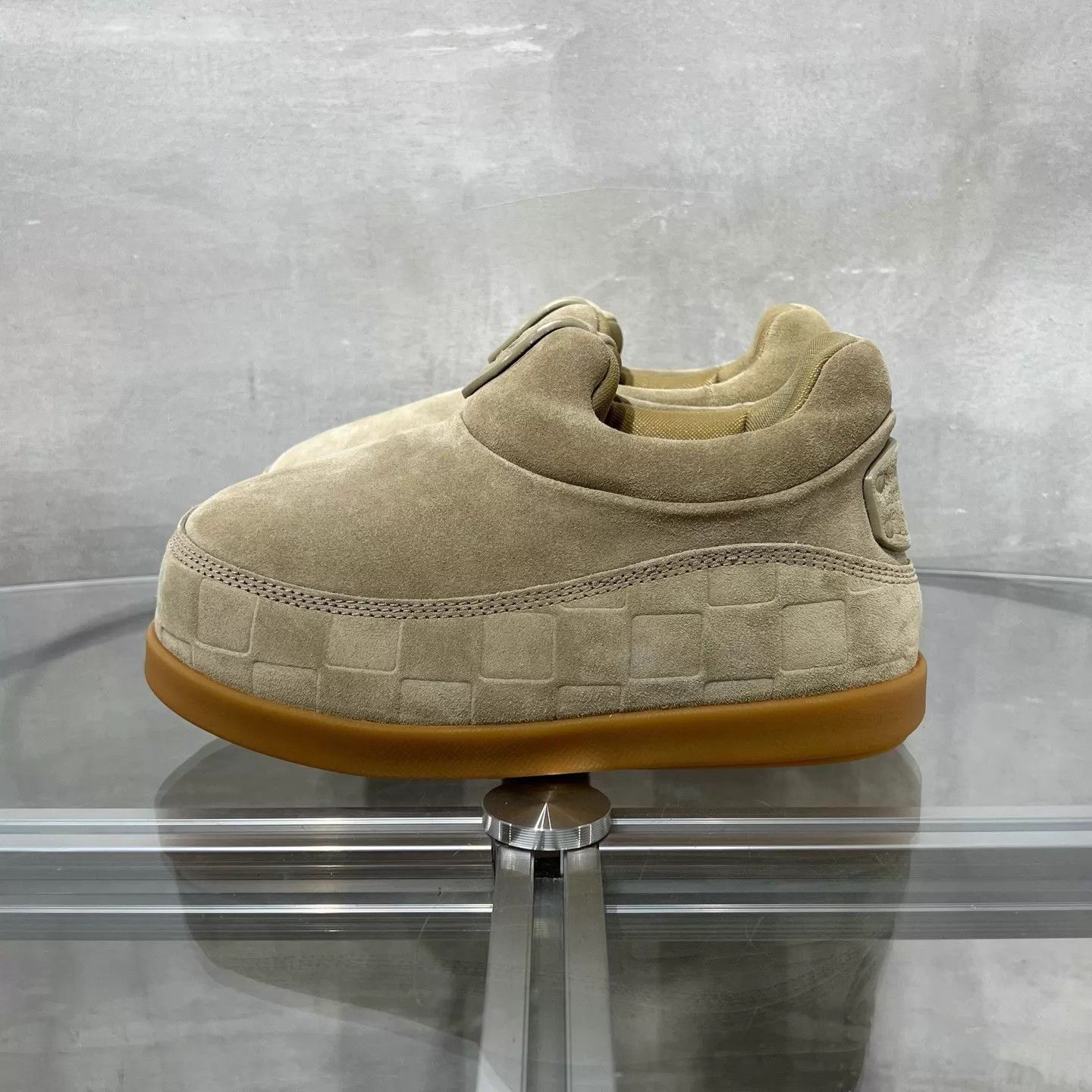 Louis Vuitton LV x Nigo Yeti FW25 Beige 37 Size US 6.5 / IT 36.5 - 3 Thumbnail