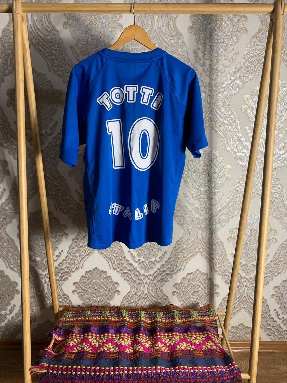 Vintage VERY RARE TOTTI 10 ITALY SOCCER JERSEY BLOKECORE Y2K RETRO Size US XL / EU 56 / 4 - 1 Thumbnail