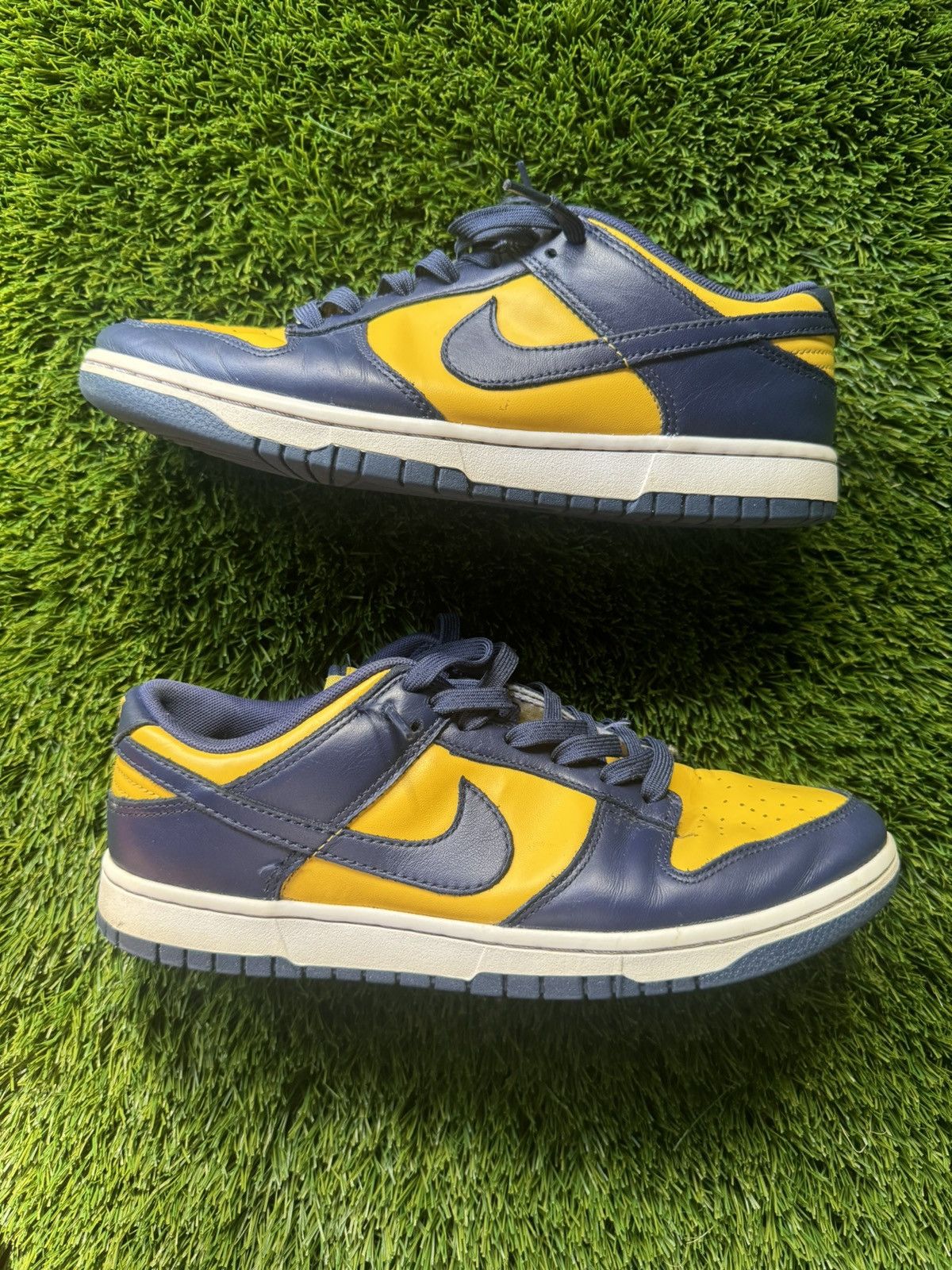 Nike NIKE Dunks (Michigan) Size US 8.5 / EU 41-42 - 6 Thumbnail
