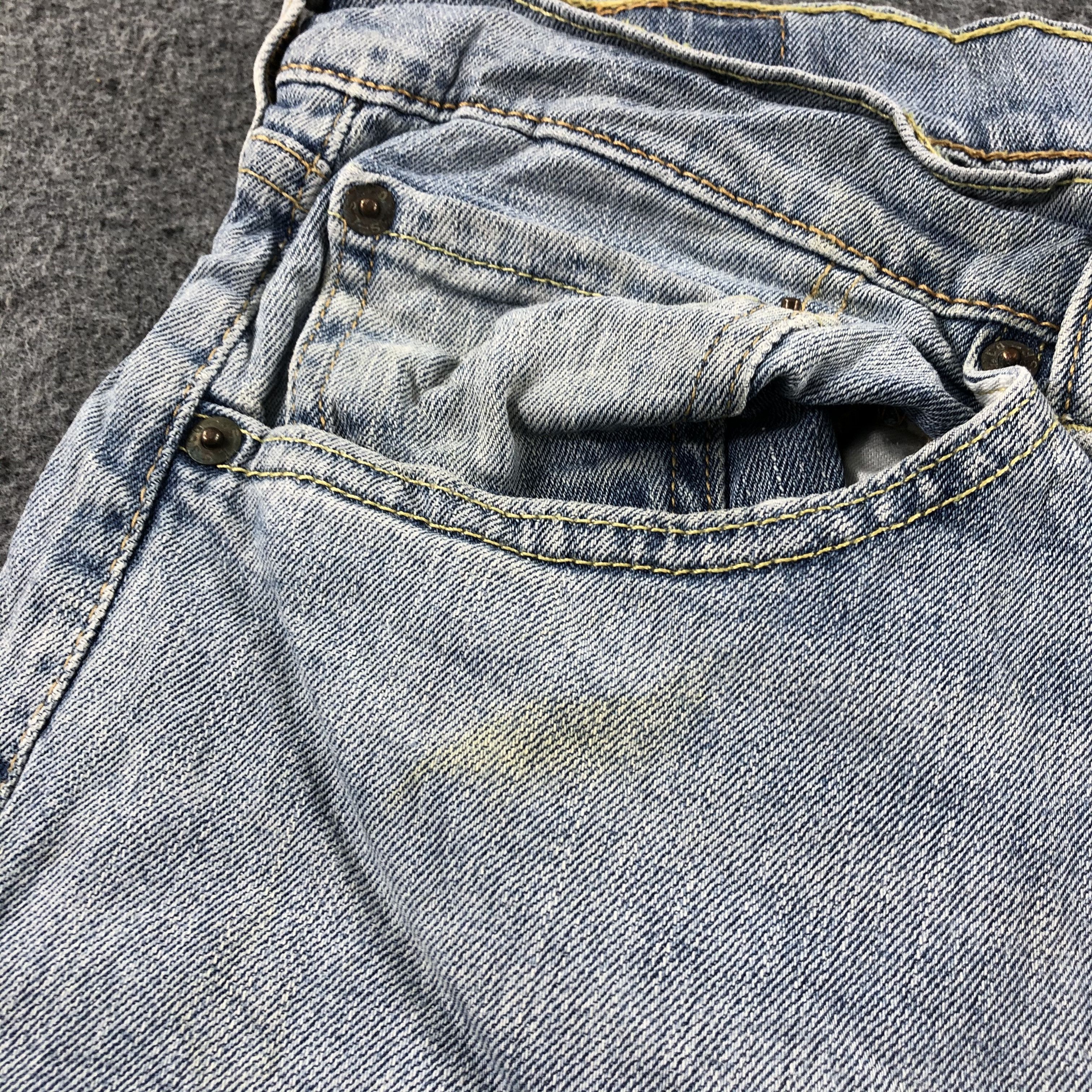 Levi's 90s Vintage Blue Wash Levis 505 Jeans-J2640 Size US 35 - 7 Thumbnail