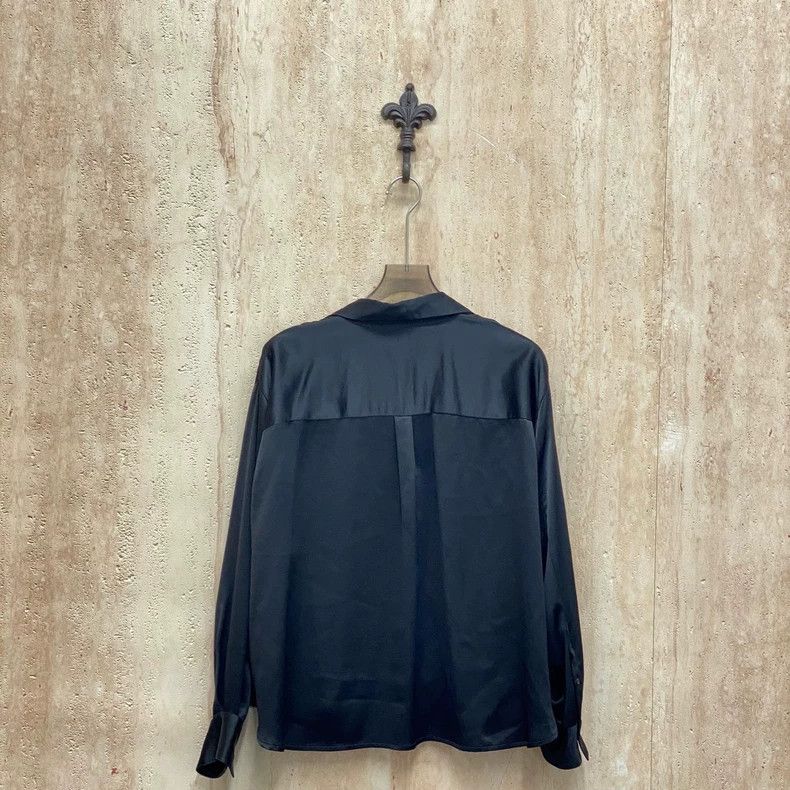Loewe LOEWE Black embroidered logo silk shirt Size XS / US 0-2 / IT 36-38 - 2 Thumbnail