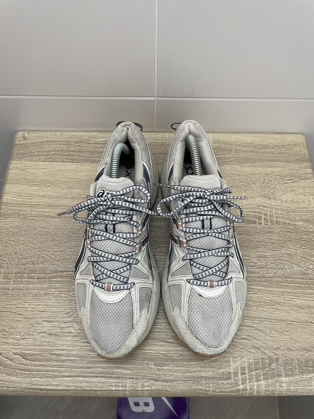 Asics Asics Gel Kamana 8 Size US 8 / EU 41 - 5 Thumbnail