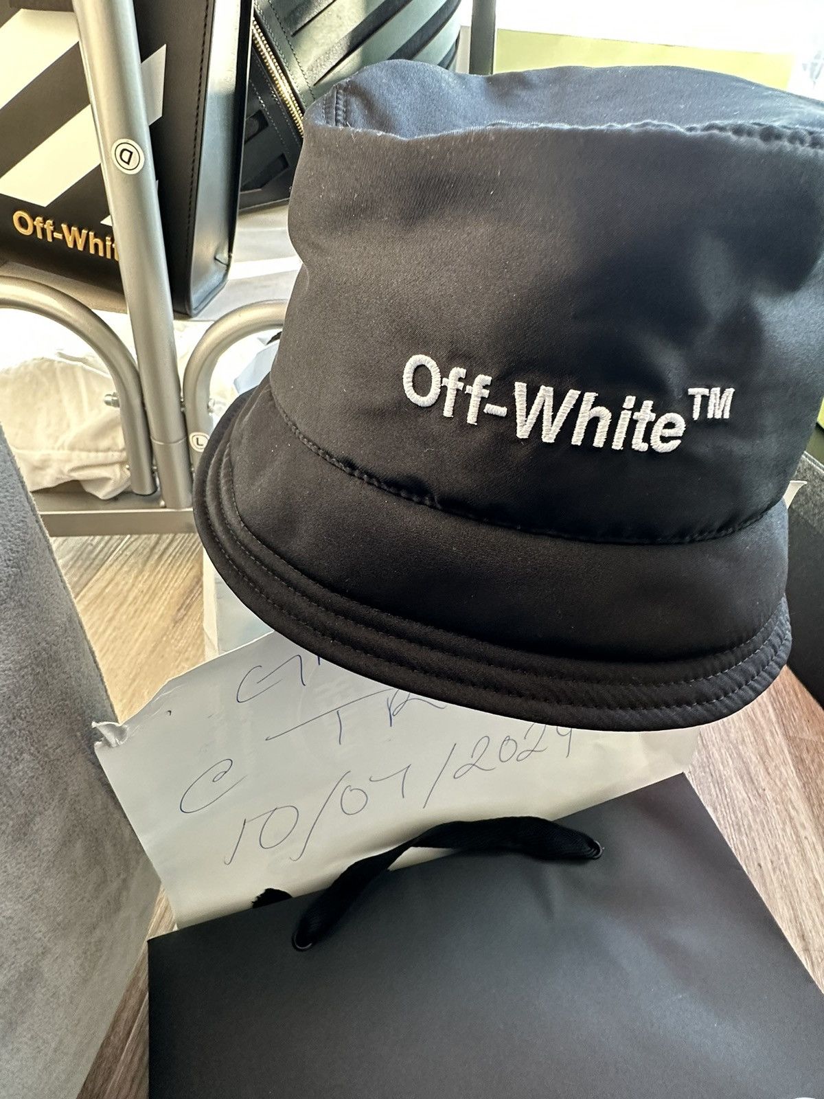 Off-White Off white Bucket Hat