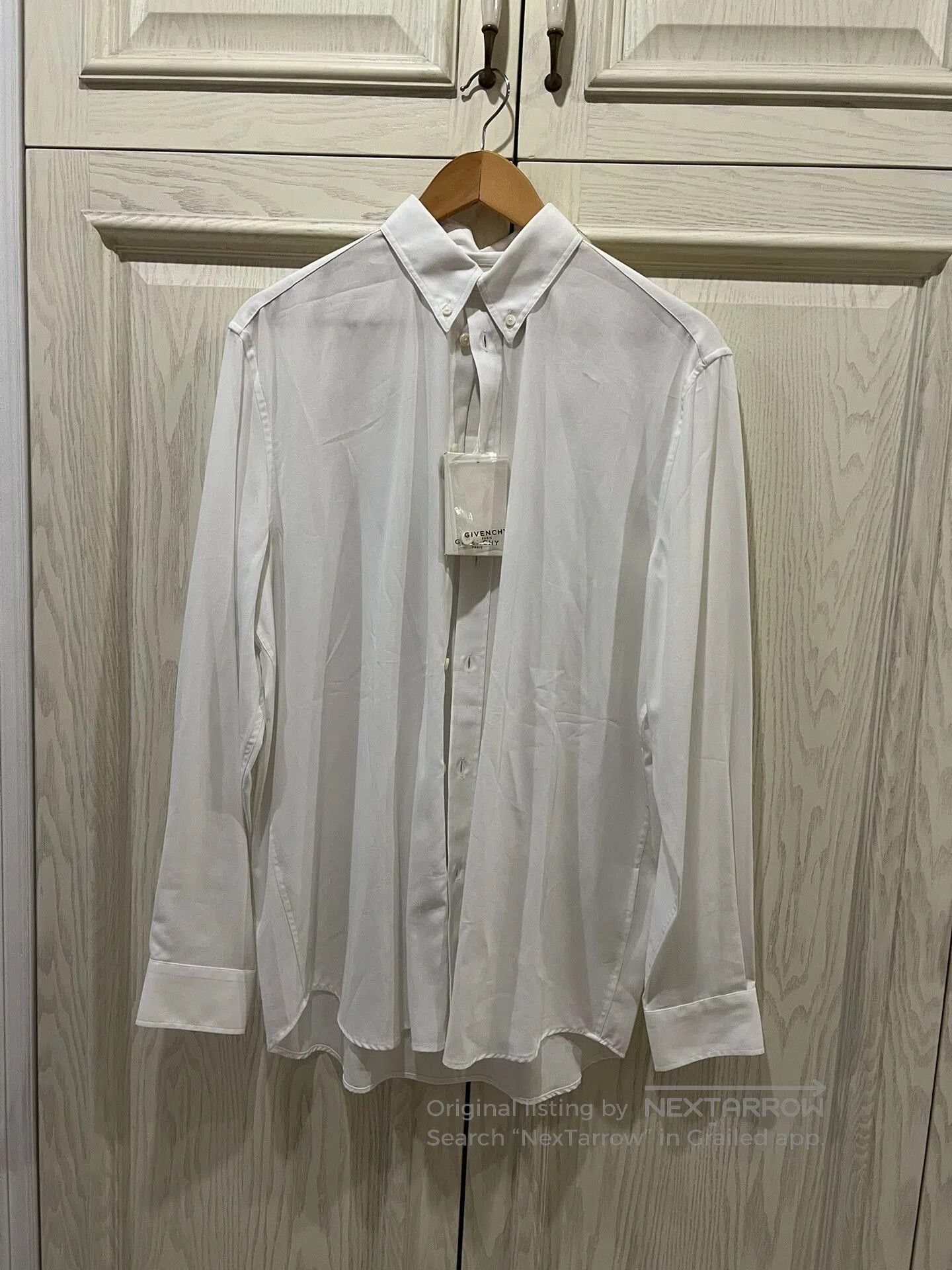Givenchy givenchy new embroidered back shirt. Size US M / EU 48-50 / 2 - 2 Thumbnail