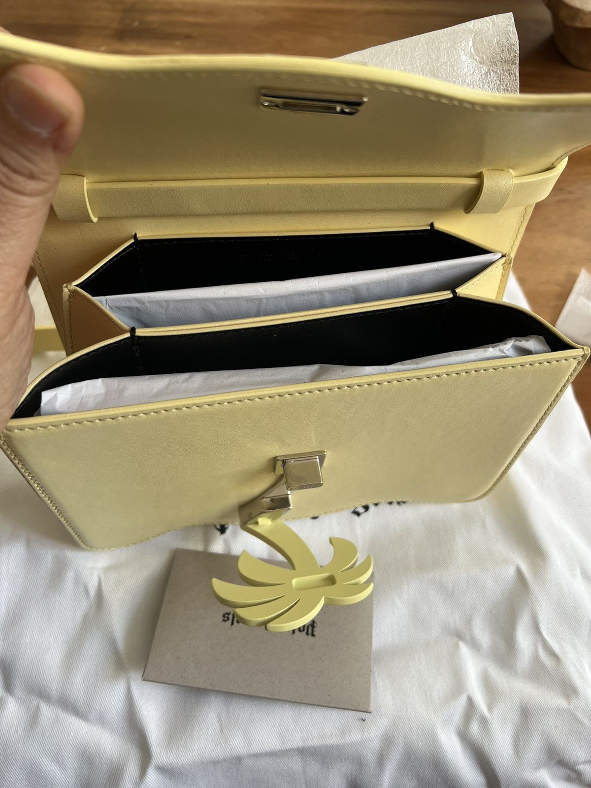 Palm Angels Palm Angels Palm-motif Shoulder Bag Yellow Leather 21x21x6 Size ONE SIZE - 14 Thumbnail