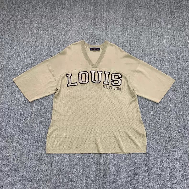 Louis Vuitton Louis Vuitton Gold Snakeskin Letter Ice Hockey Suit Short Size US XL / EU 56 / 4 - 1 Thumbnail