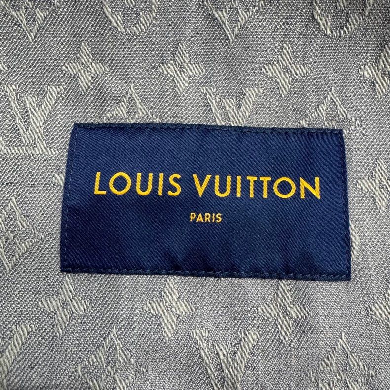 Louis Vuitton Louis Vuitton Gray full print presbyopia jacket Nextarrow-2 Size US L / EU 52-54 / 3 - 2 Thumbnail