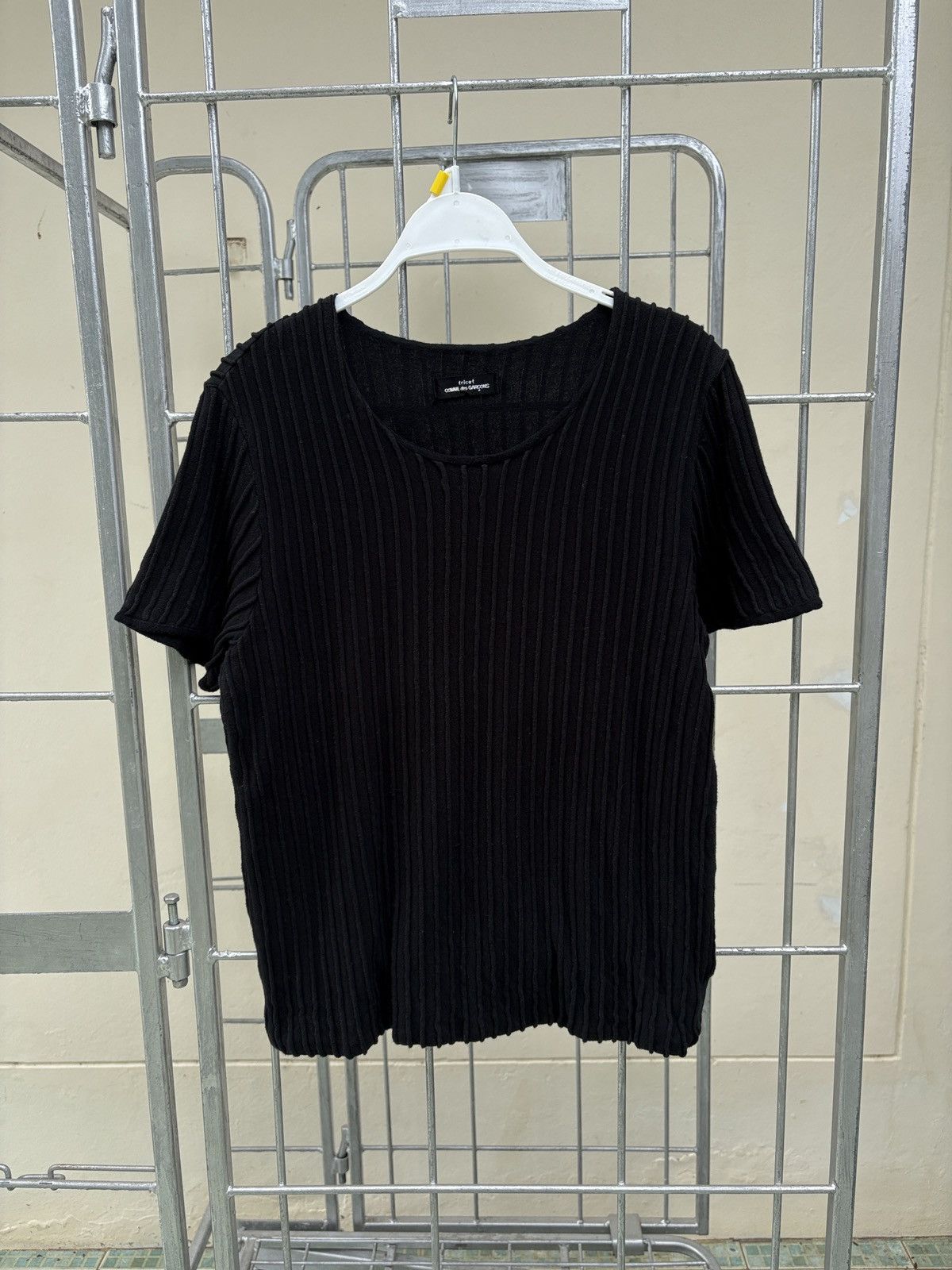 Comme des Garcons Comme des Garcons pleated black T-shirt Size US M / EU 48-50 / 2 - 1 Thumbnail