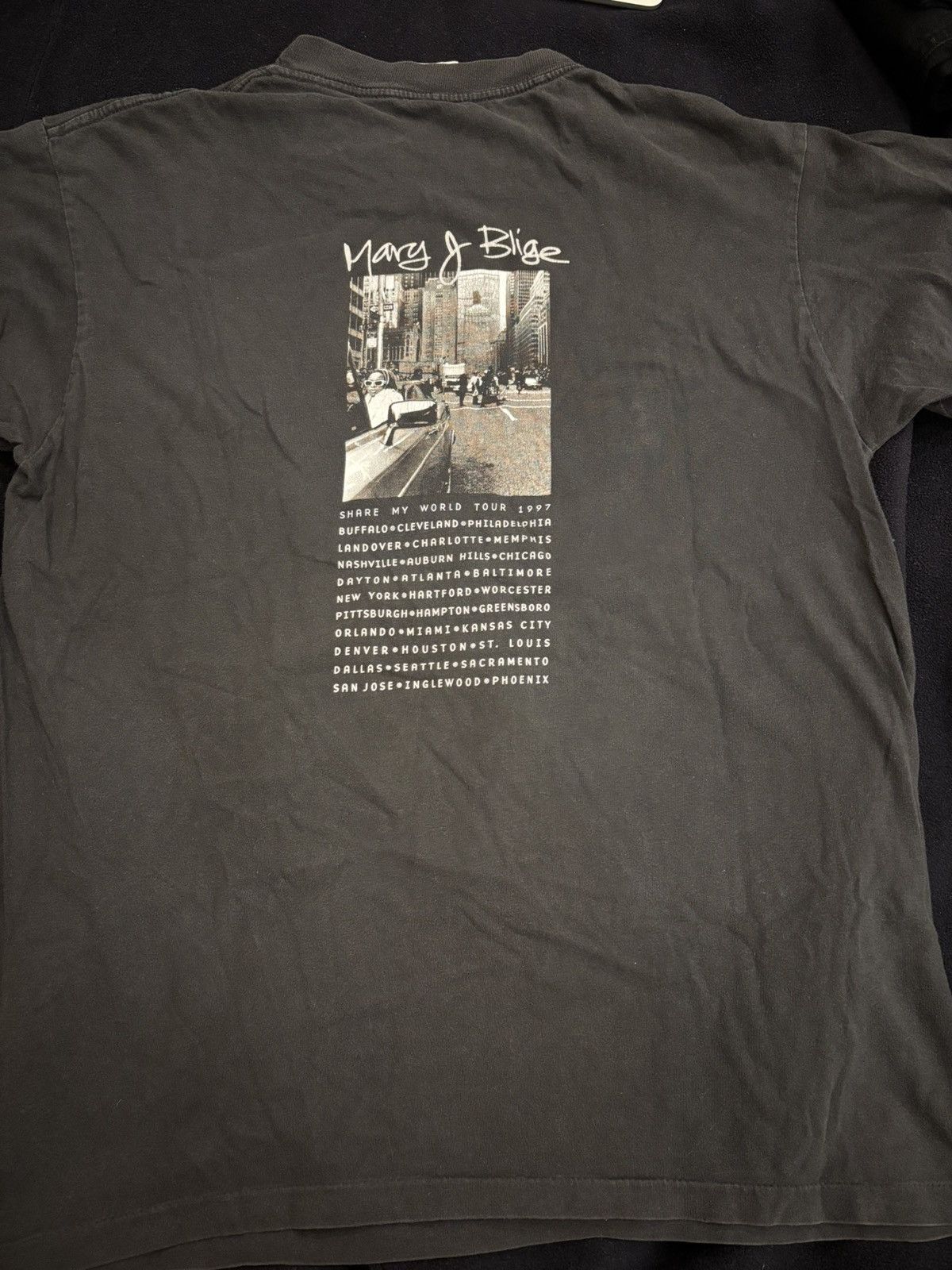 Vintage Vintage Mary J Blige Share My World Tour T-Shirt Size L / US 10 / IT 46 - 3 Thumbnail