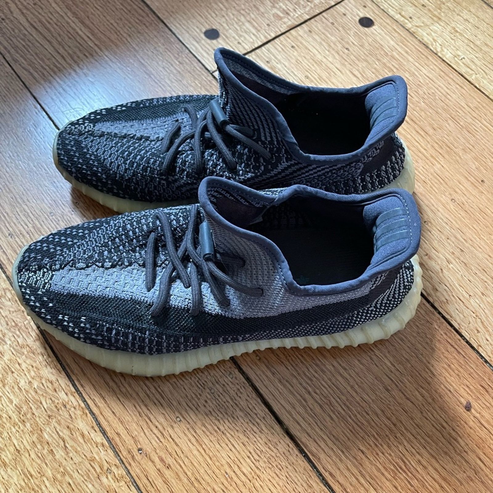 adidas gazelle silver green womens Adidas Yeezy Boost 350 V2 Carbon (FZ5000) main image 0