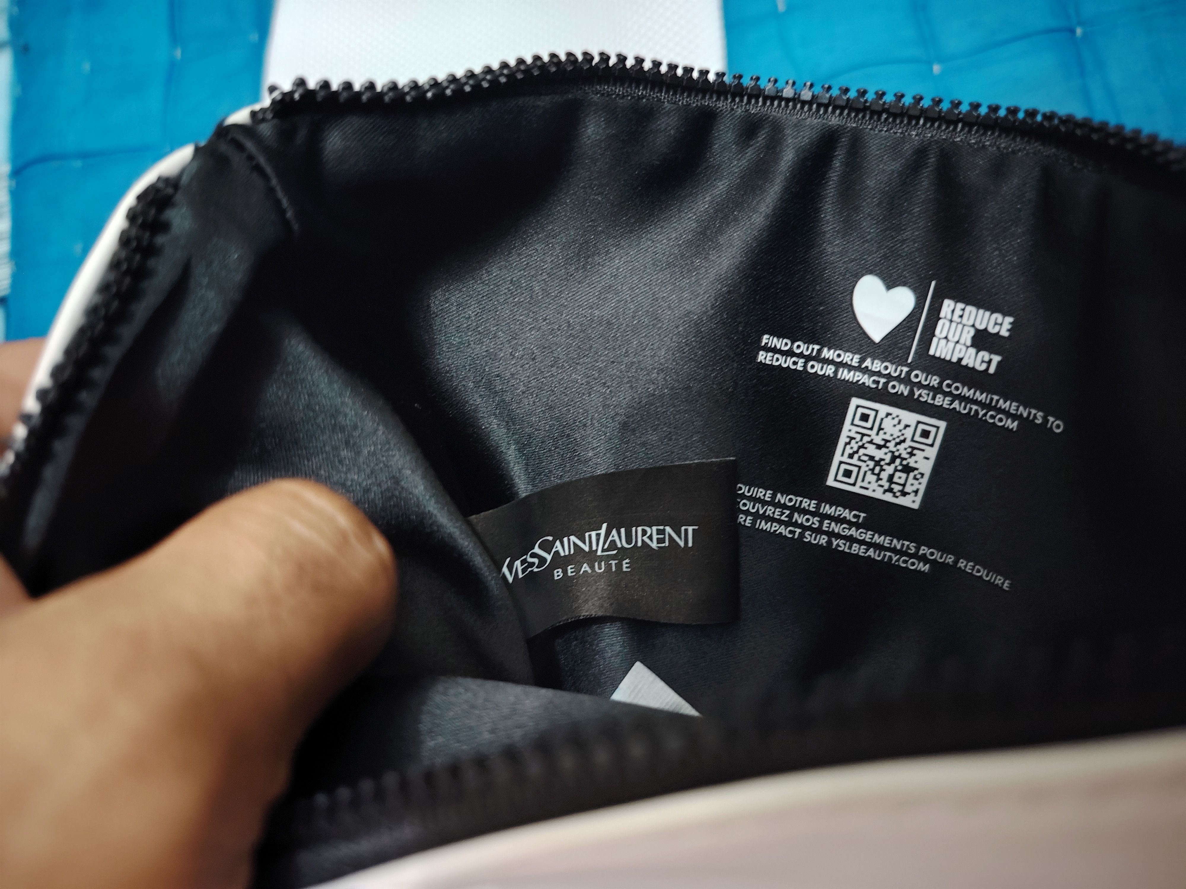 Yves Saint Laurent YSL Yves Saint Laurent Beaute Porch bag Size ONE SIZE - 8 Thumbnail