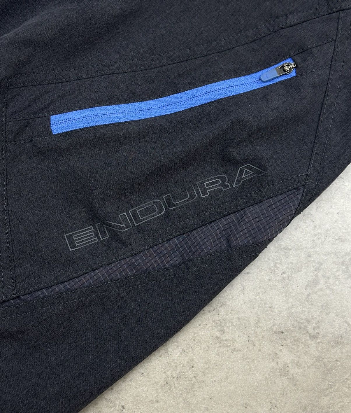 Rapha Endura Hummvee Lite Short II Men's Cycling MTB Shorts Size S Size US 32 / EU 48 - 6 Thumbnail