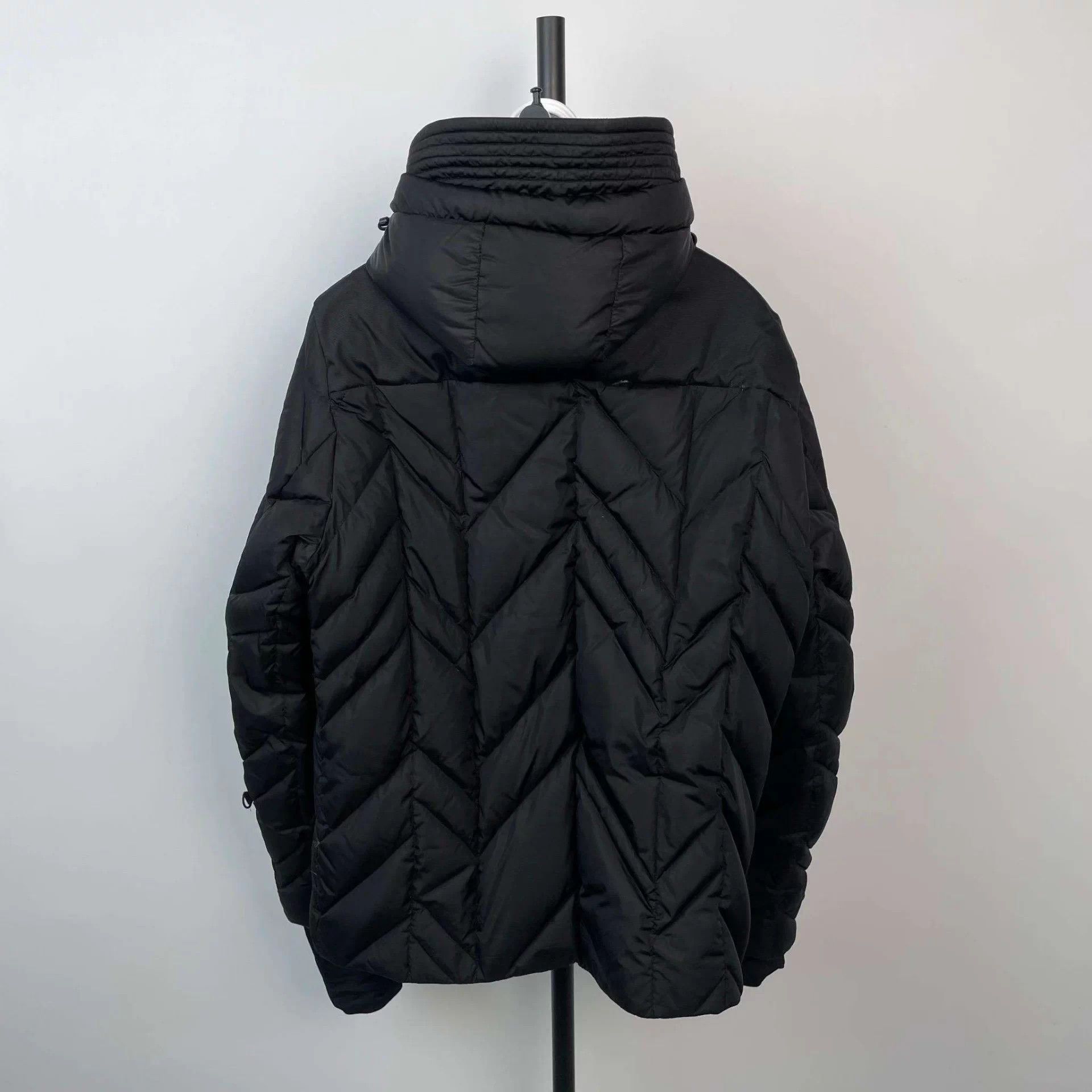 Moncler Moncler hooded down jacket black A-grade no accessories Size US L / EU 52-54 / 3 - 2 Thumbnail