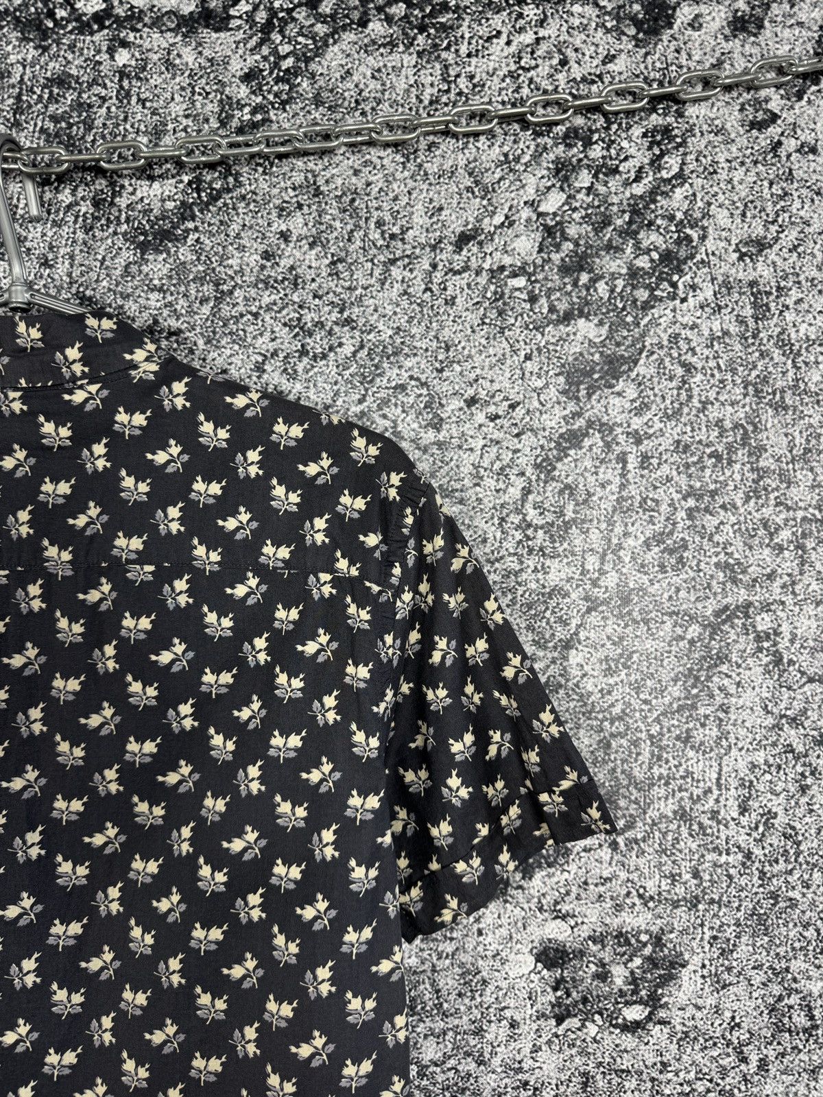 Allsaints Allsaints Lucerne SS Shirt Maple Leaf Print Button Up Size S Size US S / EU 44-46 / 1 - 9 Thumbnail
