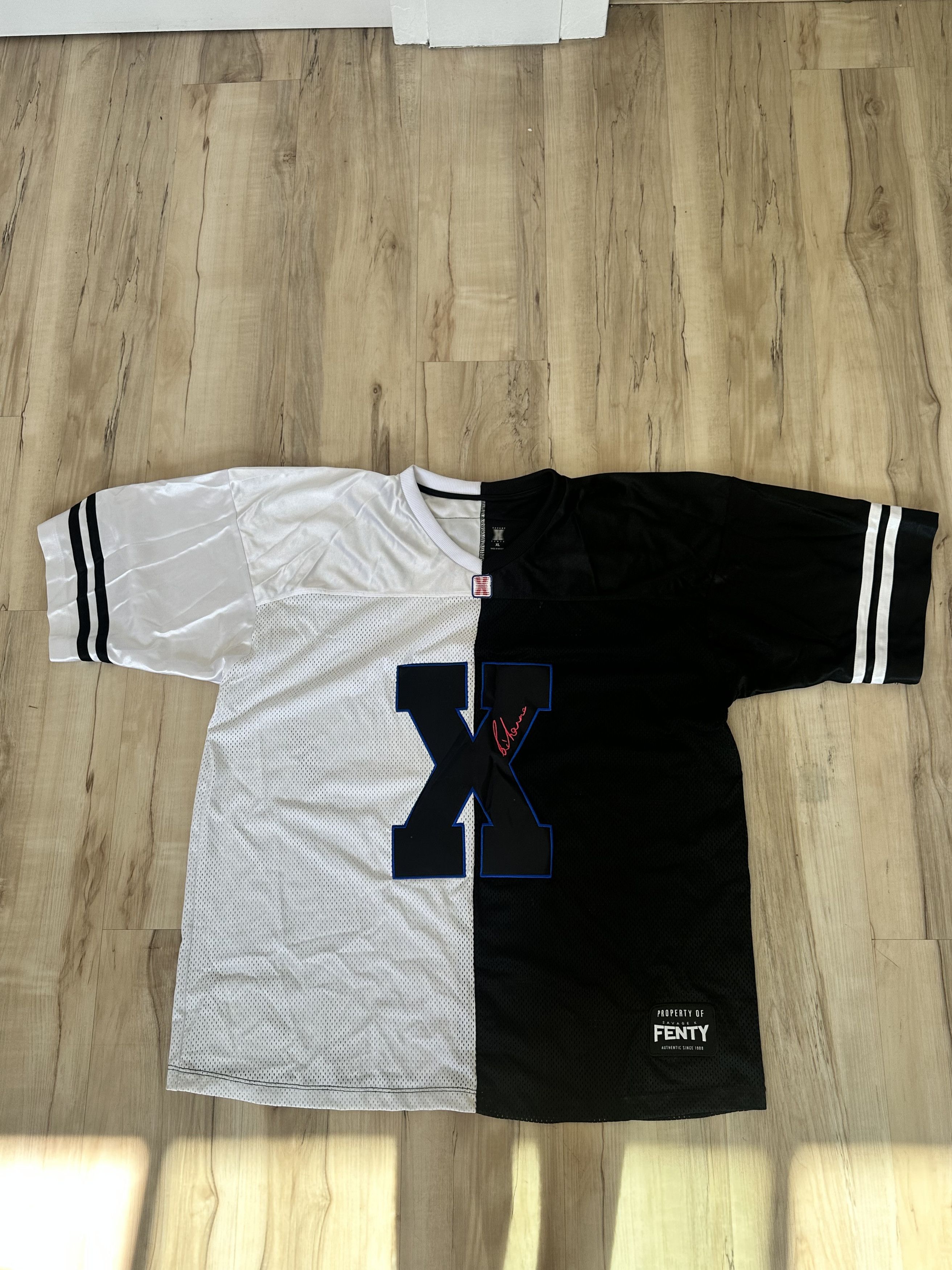 Fenty RIHANNA FENTY LVII Super Bowl Jersey Unisex XL Size US XL / EU 56 / 4 - 1 Thumbnail
